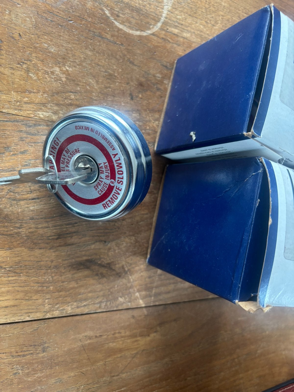 2x nieuwe afsluitbare tankdop, Ophalen, Nieuw