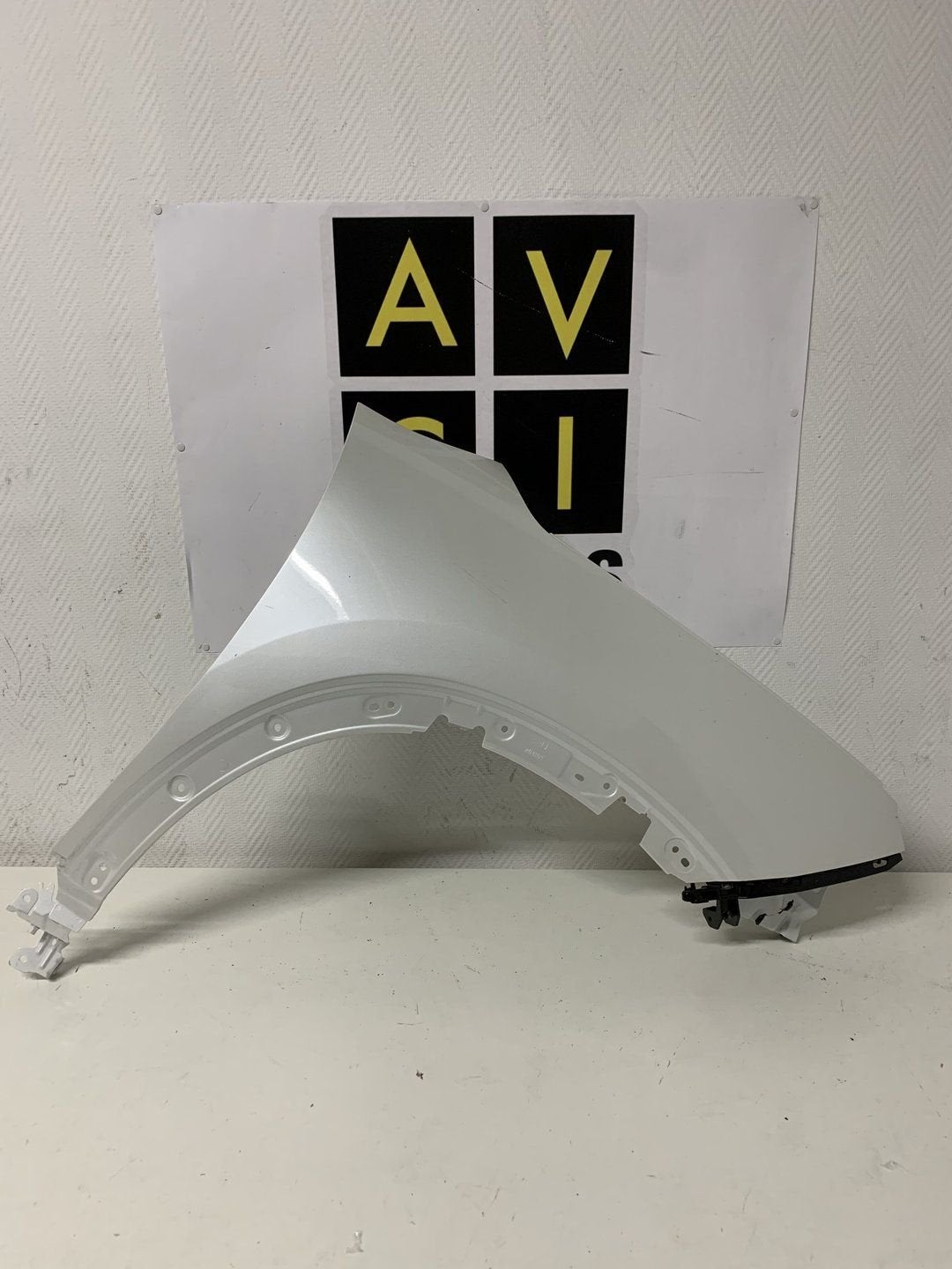 Citroën C4 Aircross voorscherm spatbord bumperstieun rechts, Gebruikt, -, Ophalen of Verzenden, Spatbord