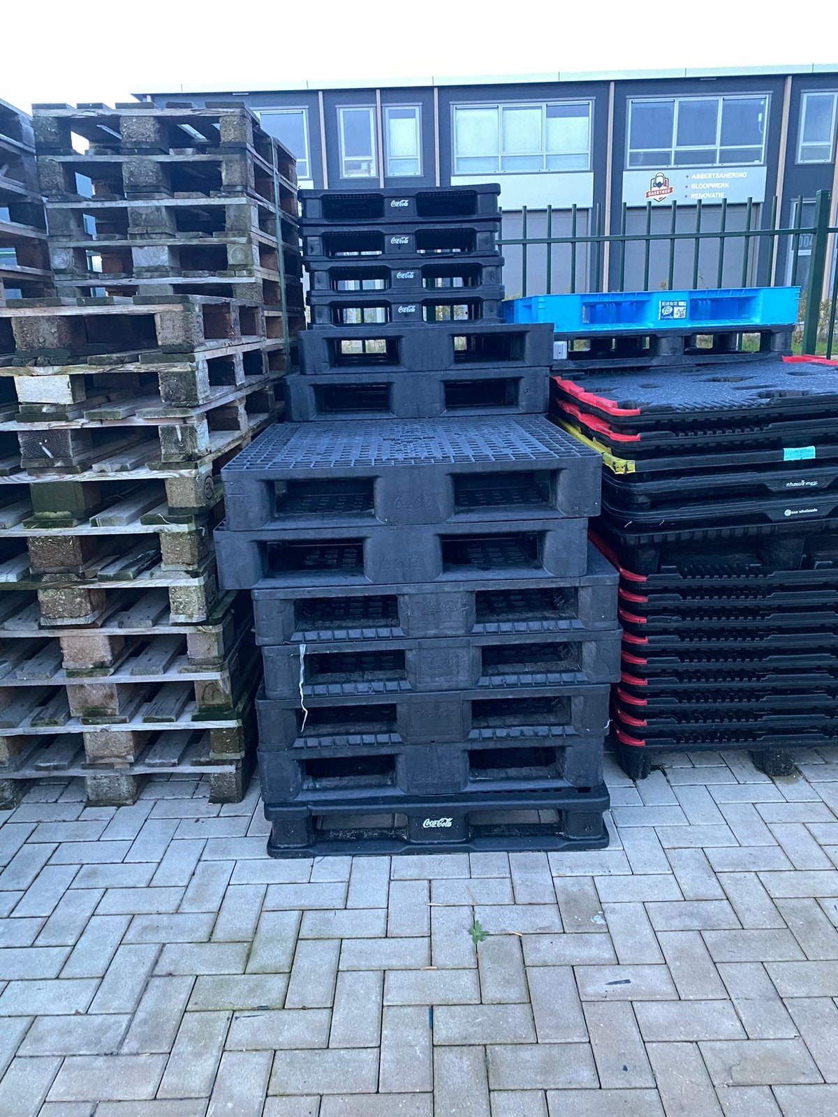 Plastic pallets van coca cola, Ophalen, 60 cm of meer, Overige typen, Minder dan 35 cm