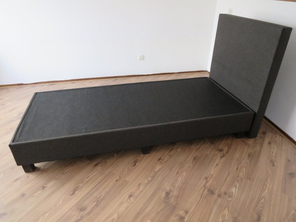 Bieden: Grijze 1-persoons boxspring zonder matras, Huis en Inrichting, Slaapkamer | Boxsprings, Ophalen, 90 cm, Eenpersoons, Zo goed als nieuw
