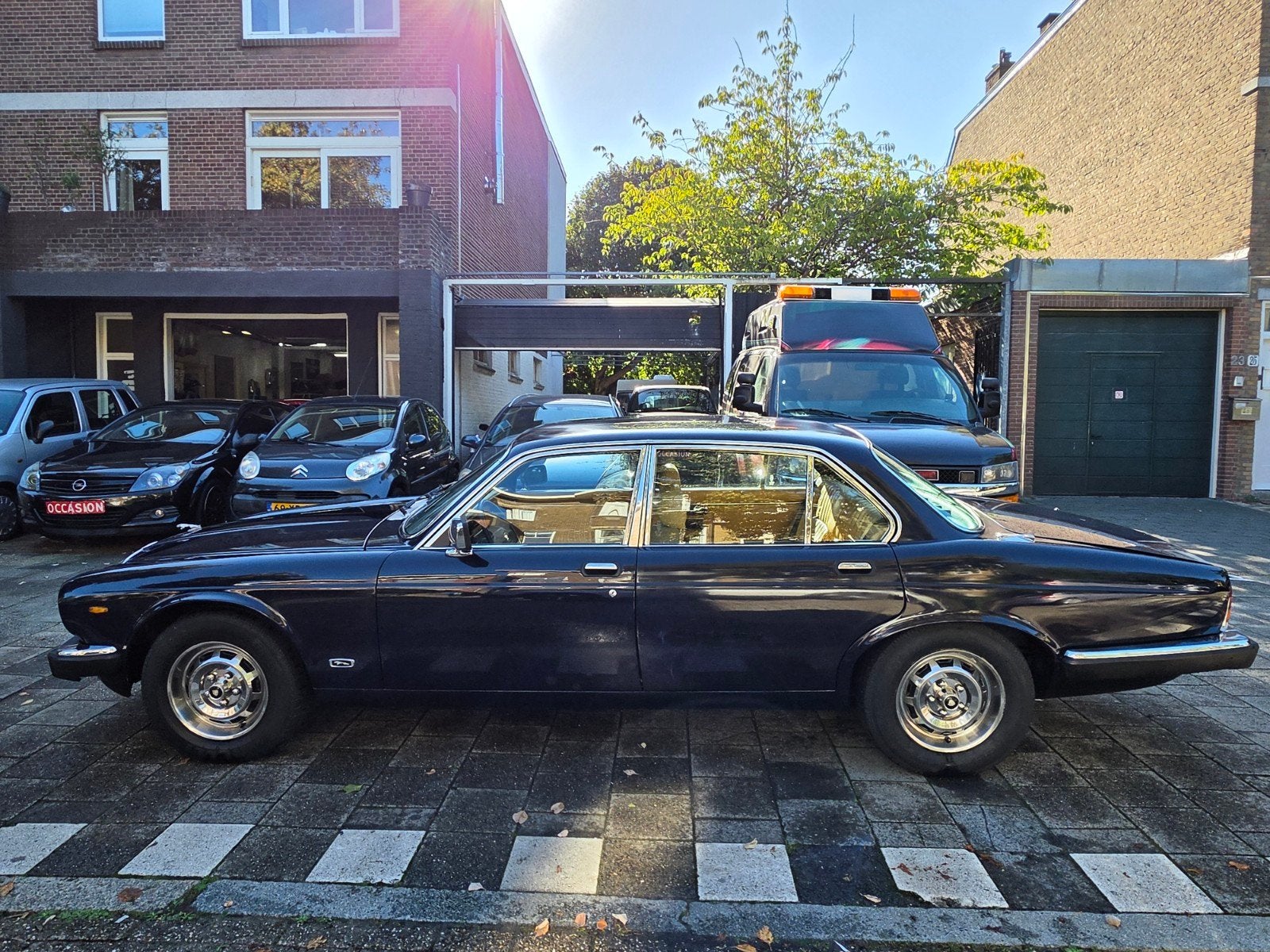 Jaguar XJ 4.2 III - LWB - Oldtimer - MRB Vrij! - Mooie Auto!, foto 2
