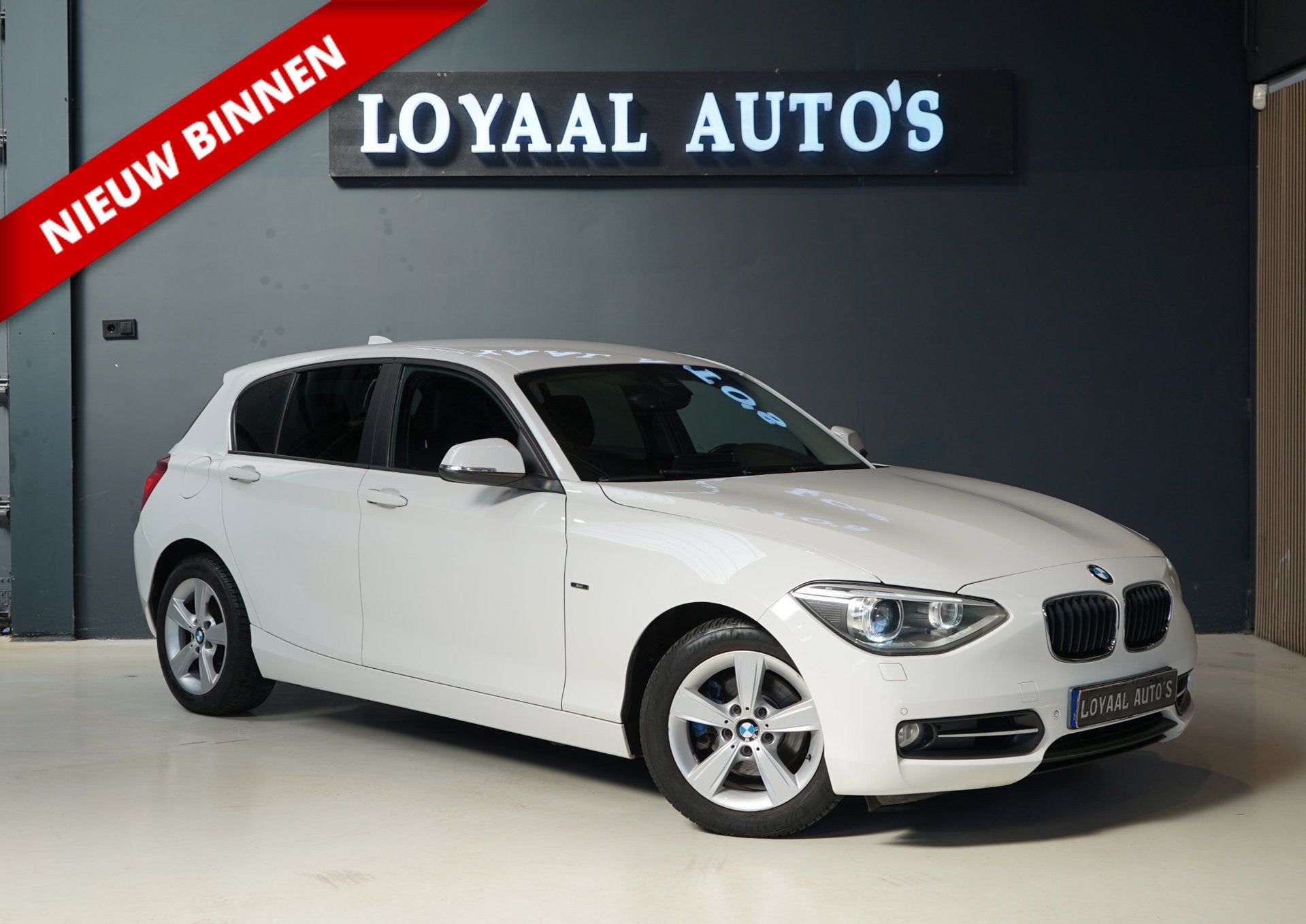 BMW 1-serie 118i Business+ | AUT | PDC | STOELVERW. | NAVI |, Auto's, Euro 5, Achterwielaandrijving, 4 cilinders, 1290 kg