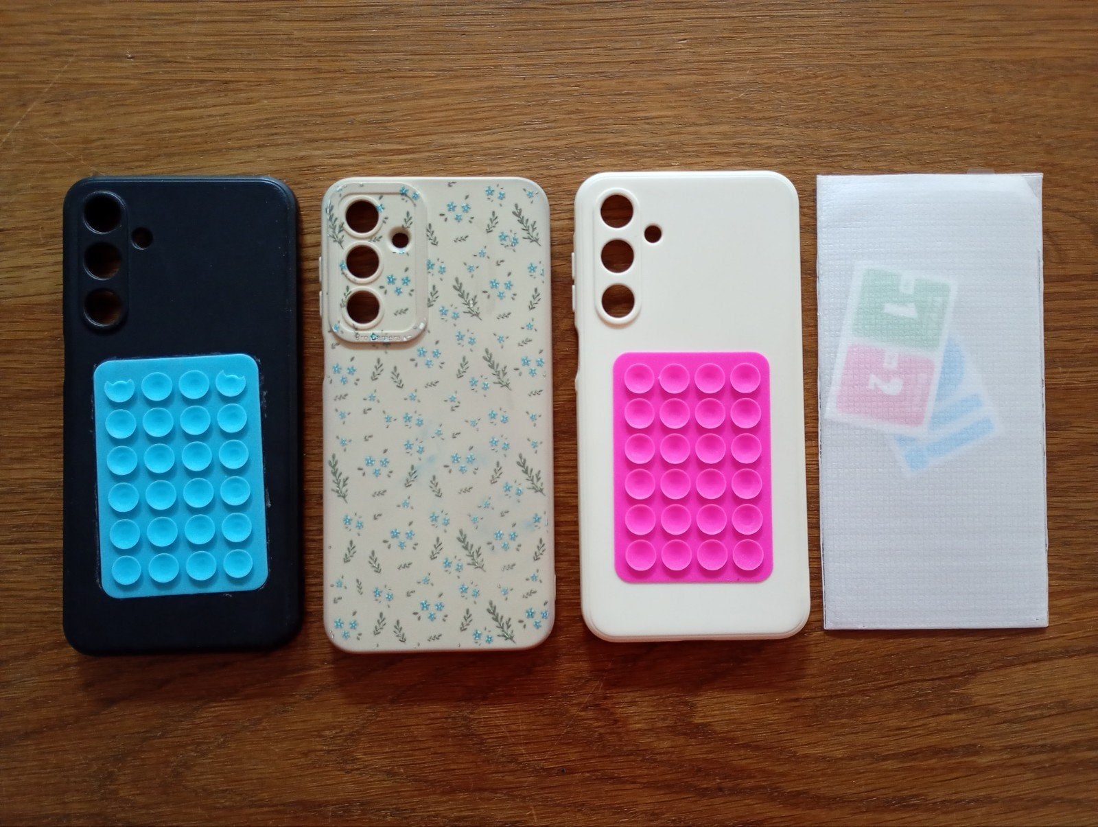3 gebruikte hoesjes en 1 screenprotector Samsung Galaxy A16, Ophalen of Verzenden, Nieuw, Overige typen, Samsung