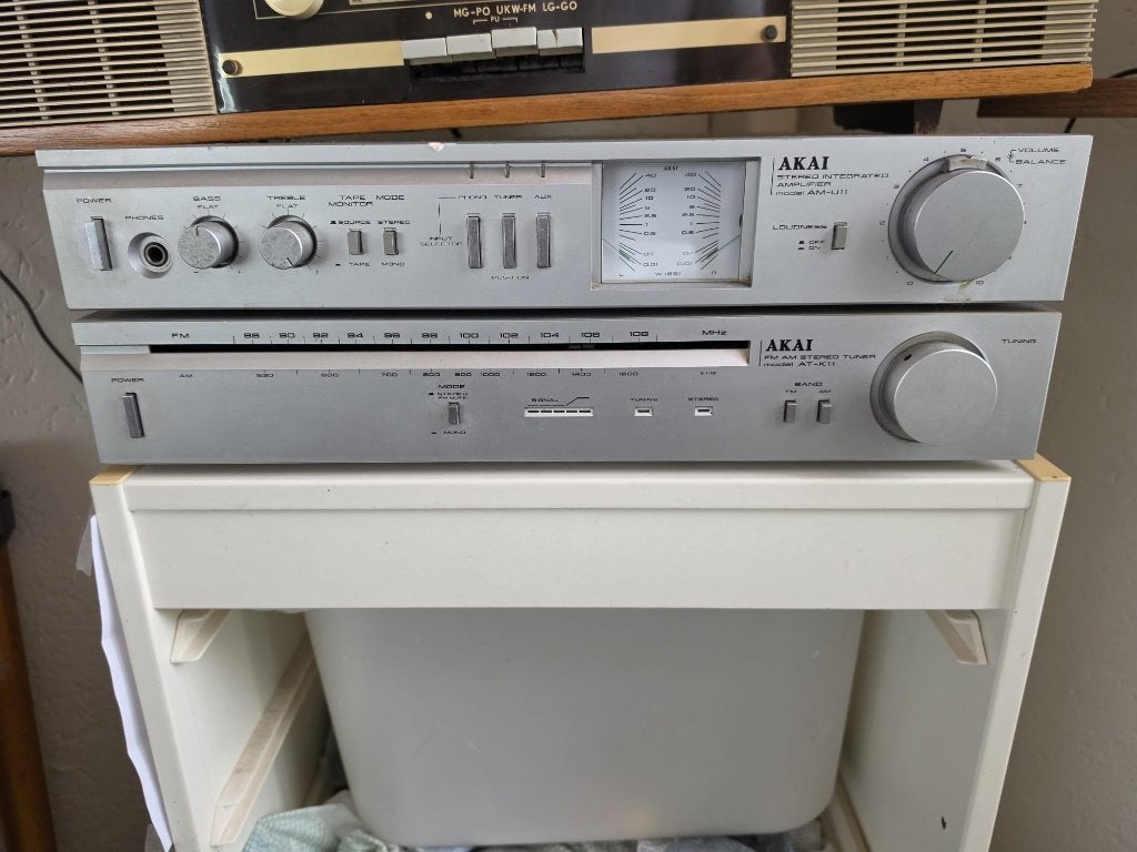 Akai AM-U11 Versterker en AT-K11 Tuner Set, Gebruikt, Ophalen, Overige merken, Minder dan 60 watt