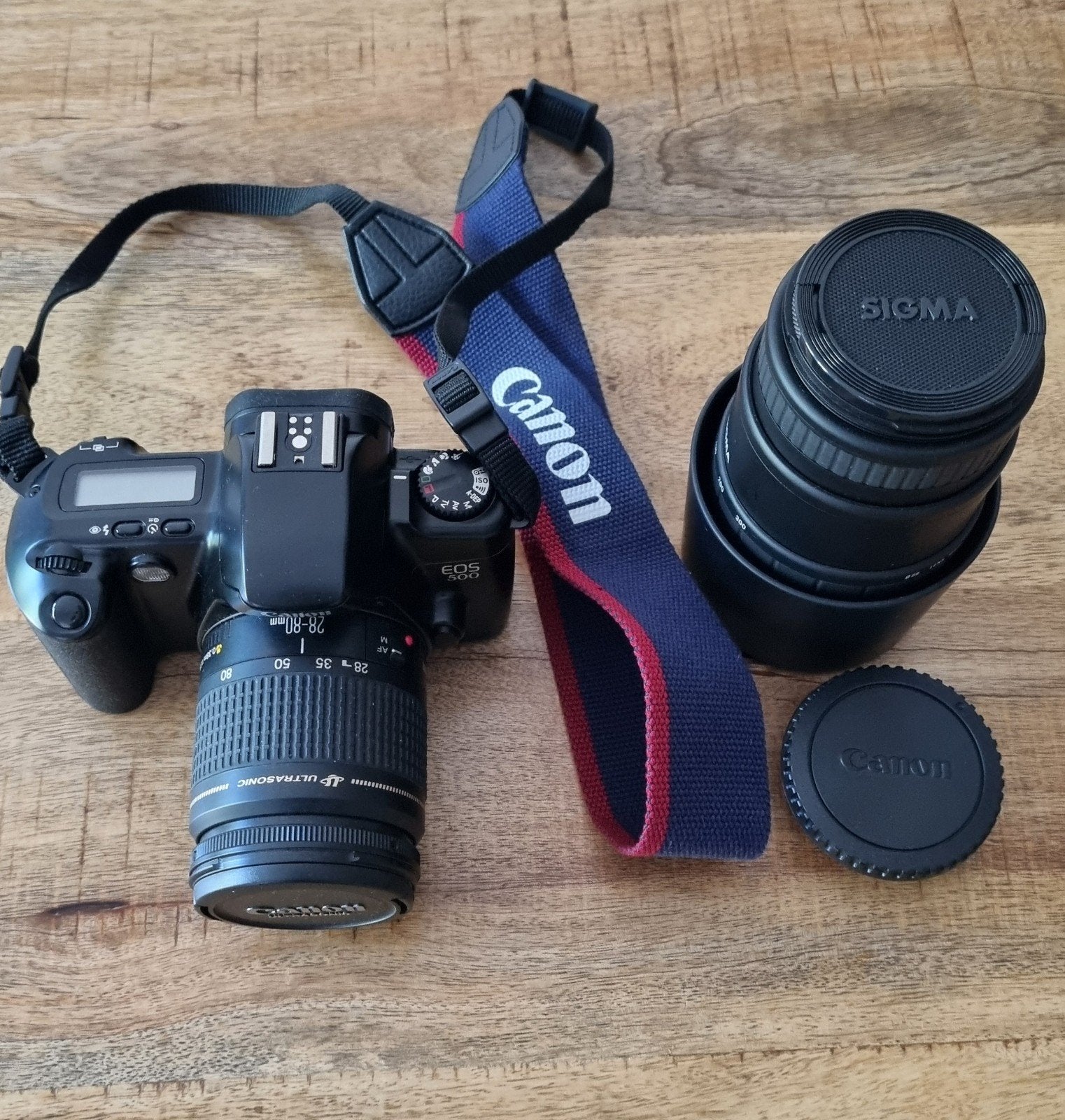 Canon Eos 500 vintage analoog camera met Sigma 70-300 lens, Audio, Tv en Foto, Fotocamera's Analoog, Verzenden, Nieuw, Spiegelreflex