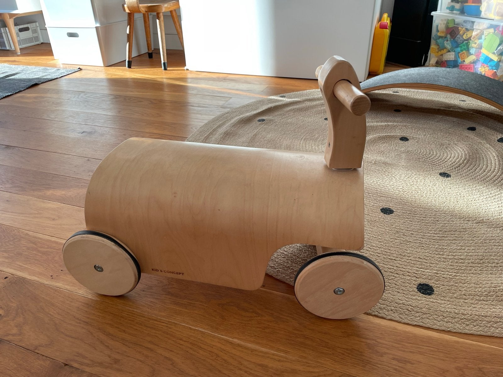 Houten loopauto voor kinderen - Kids Concept, Ophalen, Zo goed als nieuw