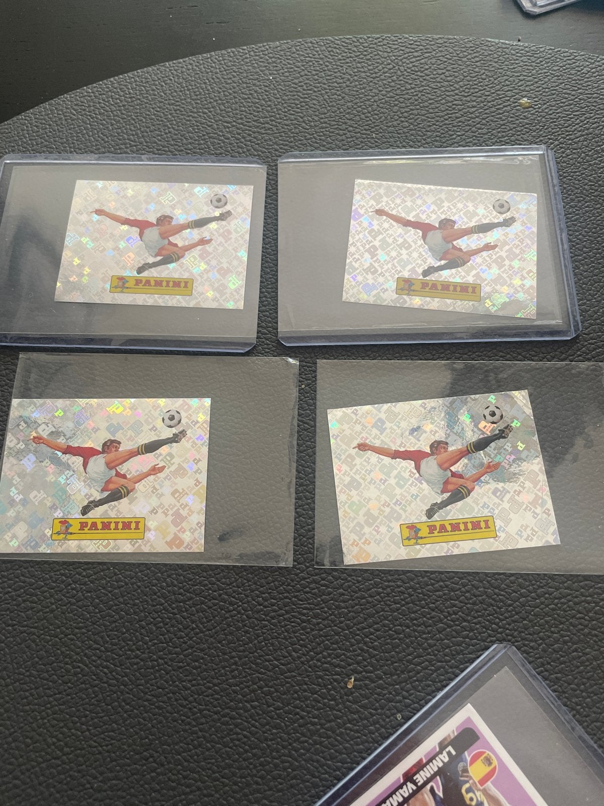 Panini Voetbal Stickers - Set van 4, Verzamelen, Ophalen of Verzenden, Zo goed als nieuw, Overige sporten, Spelerskaart