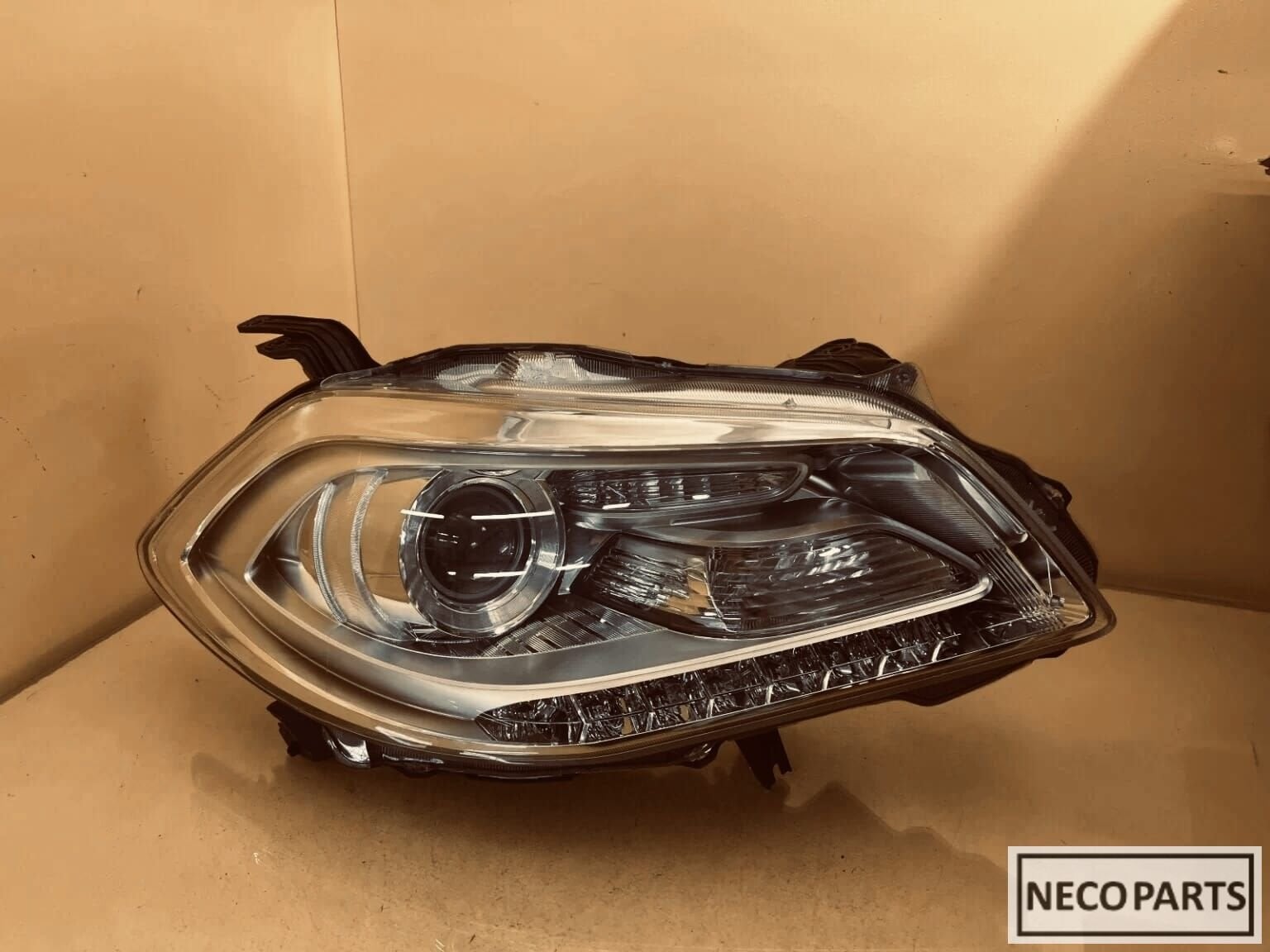 KOPLAMP SUZUKI SX4 S-CROSS XENON LED 100-17735, Gebruikt, -, -, Ophalen of Verzenden