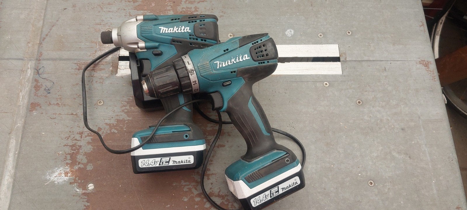 Makita Schroef- en Slagboormachine Set met Oplader, Ophalen of Verzenden, Gebruikt, Minder dan 400 watt, Boor- en Schroefmachine