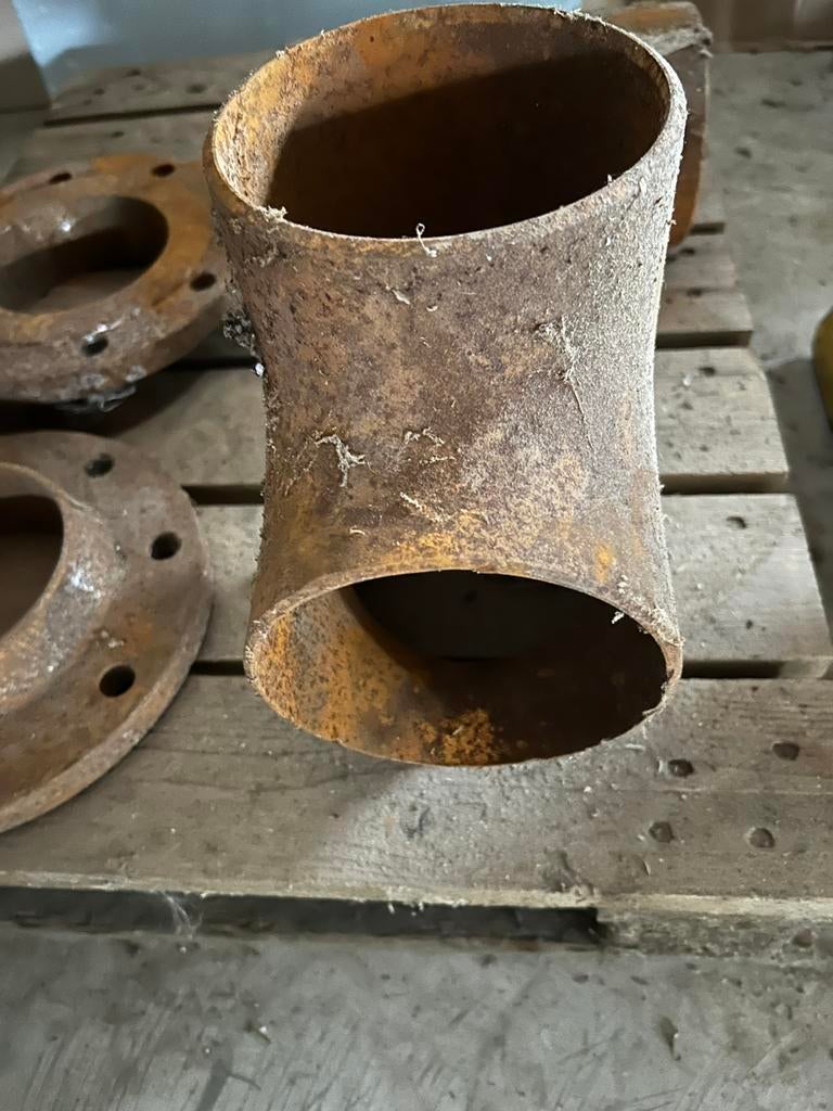 Stalen T-stuk, Ophalen, Zo goed als nieuw, 100 tot 250 mm, Overige typen