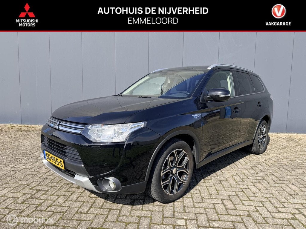 Mitsubishi Outlander 2.0 PHEV Limited Edition X-Line|trekhaa, Auto's, Mitsubishi, Bedrijf, Te koop, Outlander, 4x4, ABS, Achteruitrijcamera