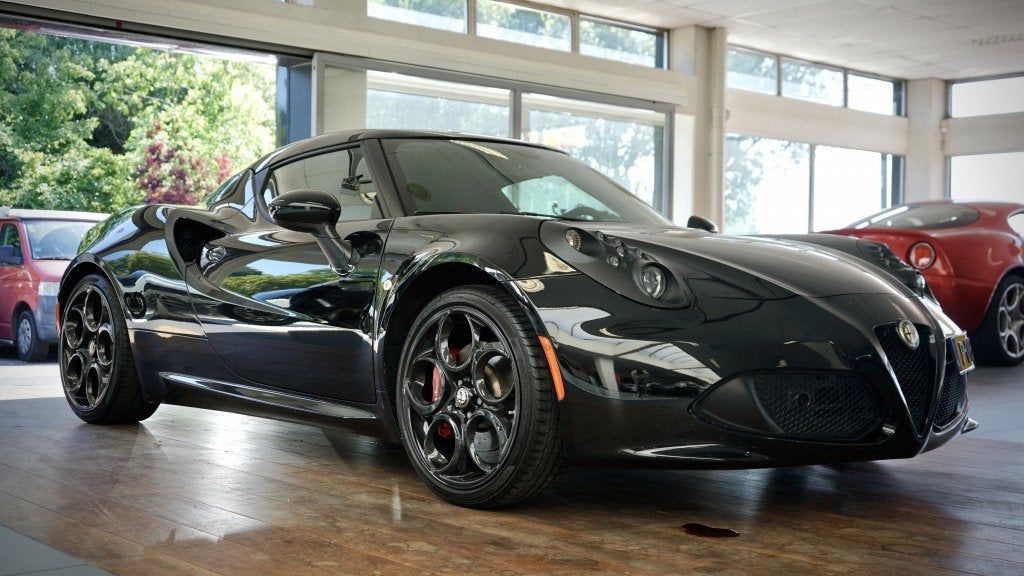 Alfa Romeo 4C 1750TBI TCT Airco | Carbon | 240 pk |, Auto's, Alfa Romeo, Gebruikt, 4 cilinders, Zwart, Bedrijf