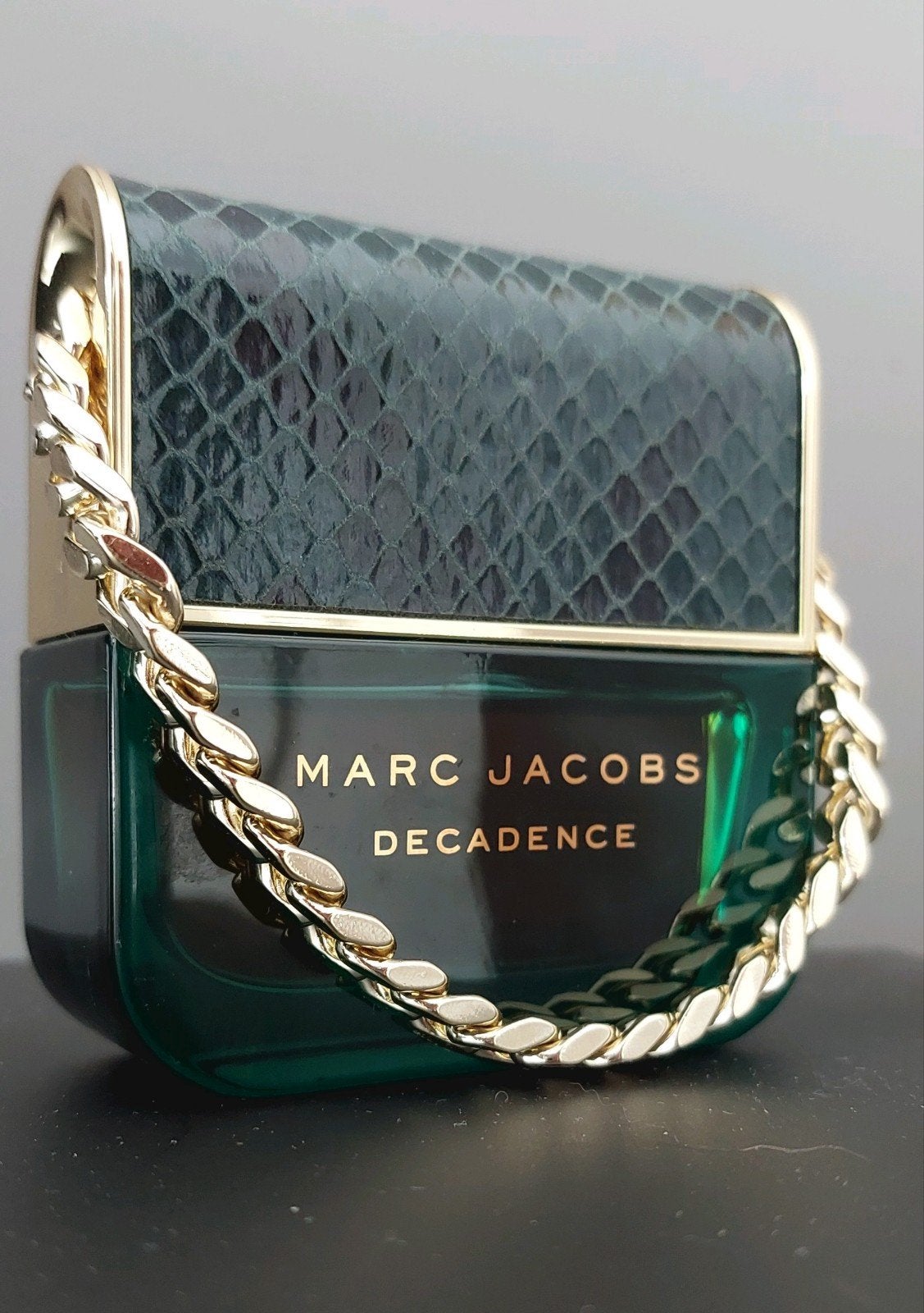 Marc Jacob Decadence 
Eau de Parfum Spray 30ml, Verzenden, Nieuw