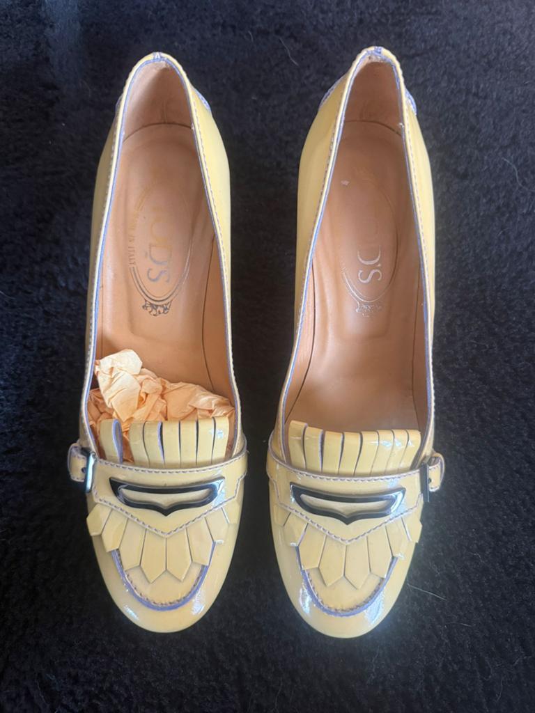 TODS dames pumps geel nieuw maat 37, Ophalen of Verzenden, Nieuw, Geel