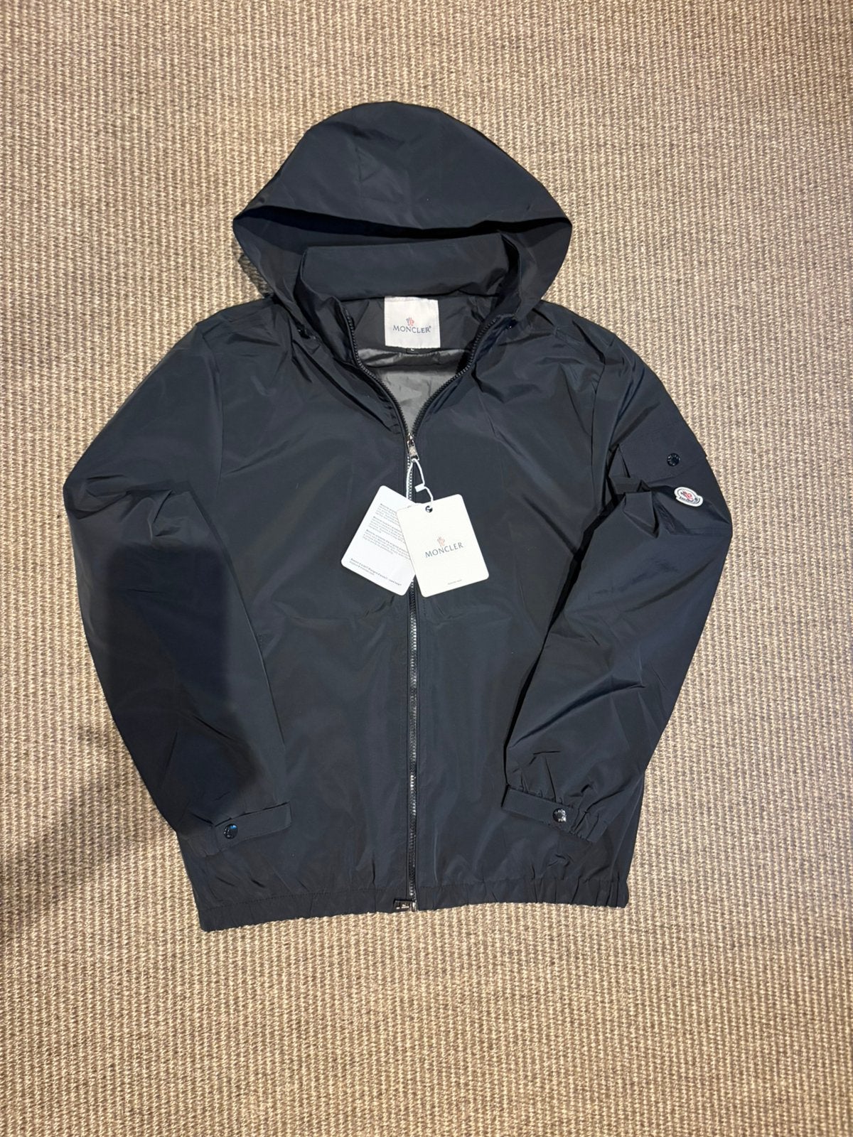 Moncler windbreaker maat M/L, Ophalen of Verzenden, Nieuw, Maat 52/54 (L), Zwart
