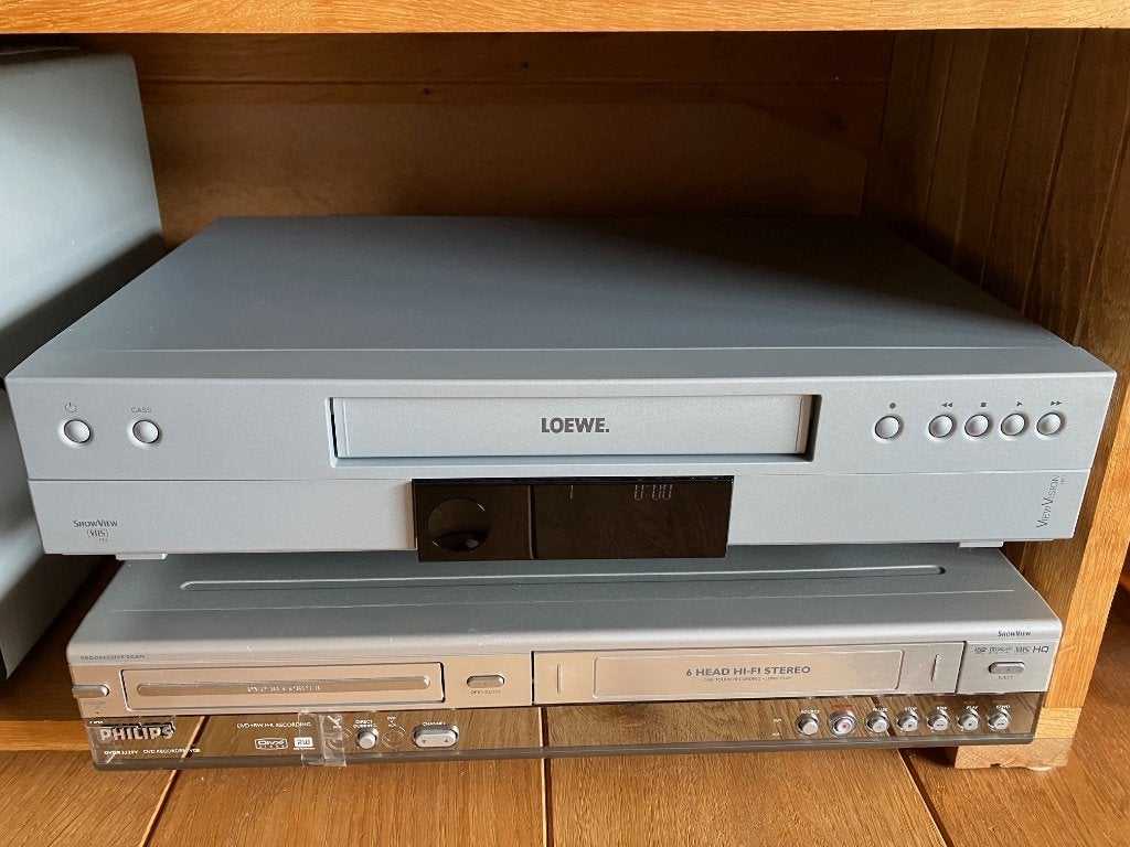 Mooie Loewe VV 5106 H VHS HiFi stereo videorecorder, Ophalen, Zo goed als nieuw, VHS-speler of -recorder