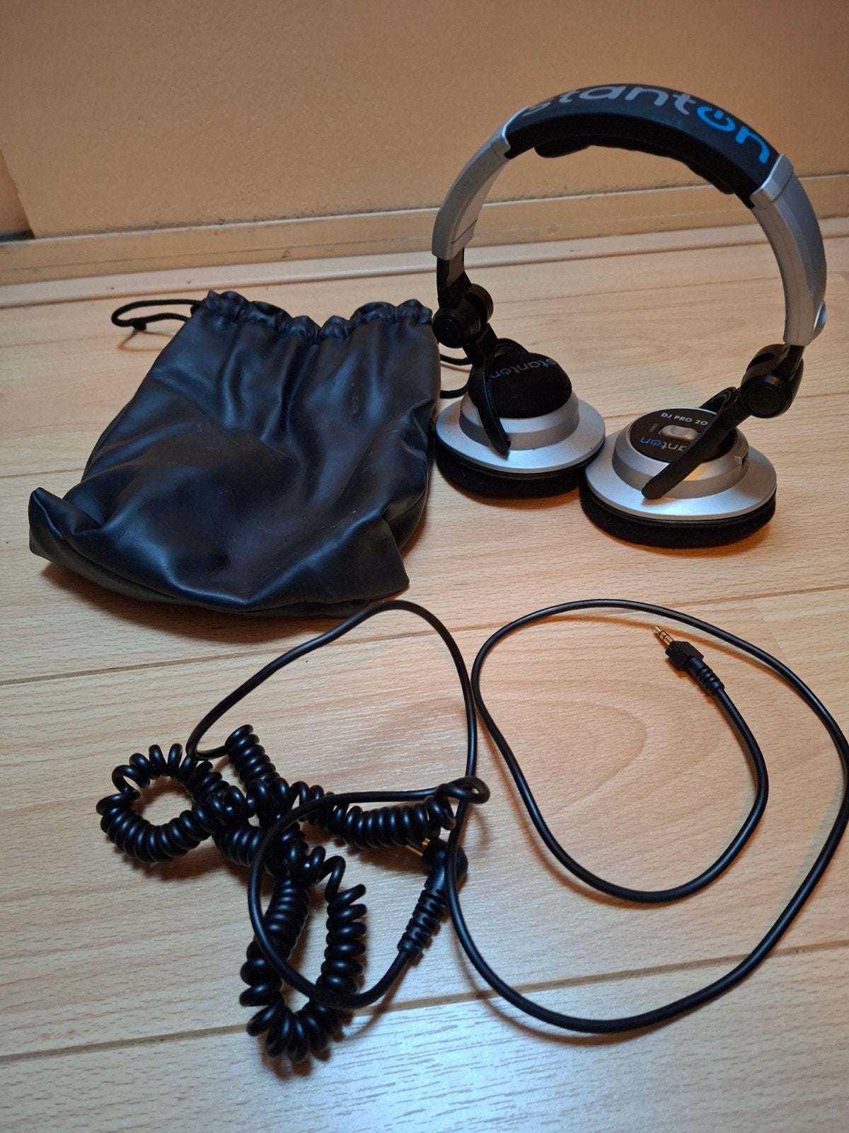 Stanton DJ Pro 2000 DJ Koptelefoon met Draagtas, Overige merken, Gebruikt, Zilver, Ophalen of Verzenden