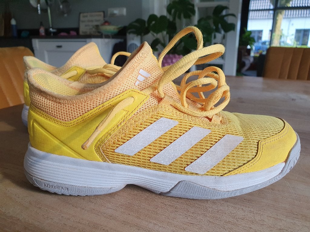 Tennisschoenen maat 35, Sport en Fitness, Adidas, Gebruikt, L00, Schoenen