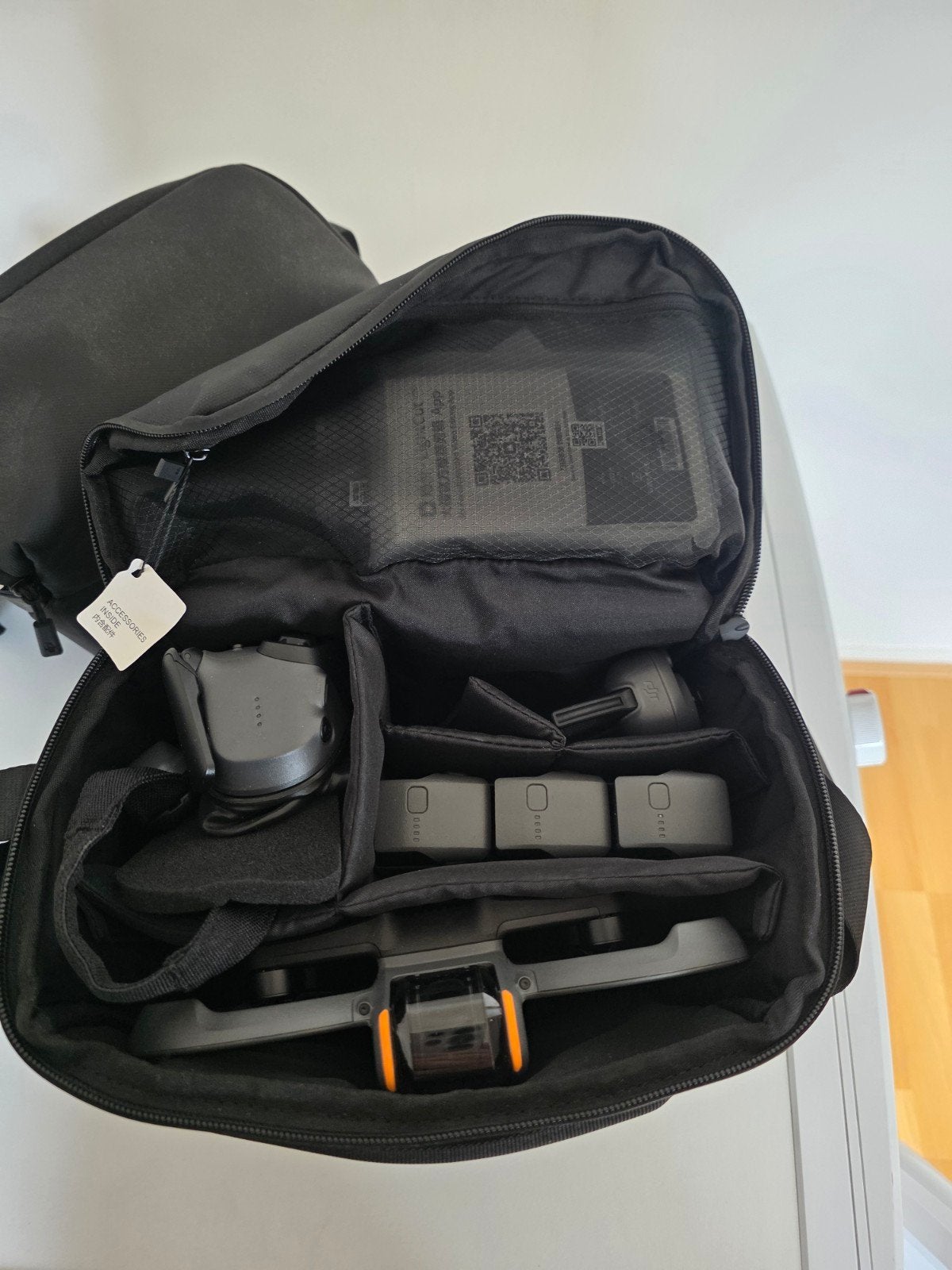DJI Avata Pro-View Combo met 3 accu's en tas, Ophalen of Verzenden, Zo goed als nieuw, DJI, Professionele drone