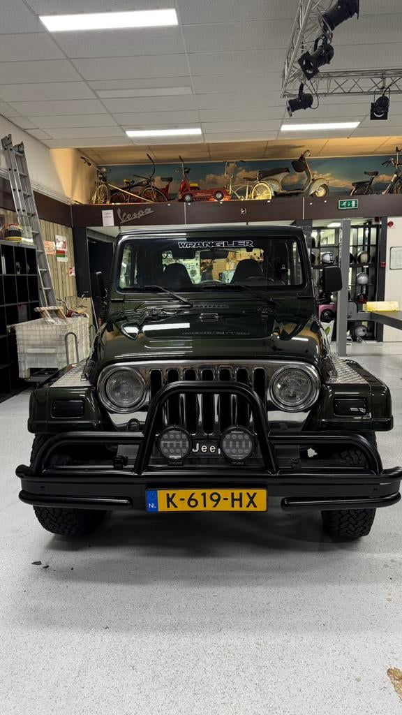 Jeep wrangler 1998 2.5l 4wd Groen hard en soft top, Auto's, 450 kg, 118 pk, 2000 kg, 4 stoelen