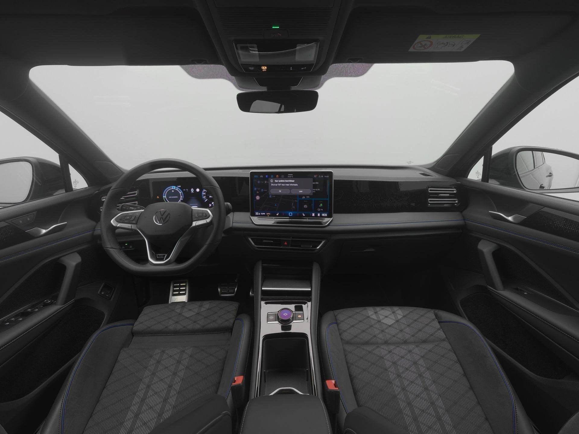 Volkswagen Tiguan R-Line 1.5 eHybrid 204 PK | Matrix LED IQ, Stof, Plug-in hybride, Bedrijf, SUV of Terreinwagen