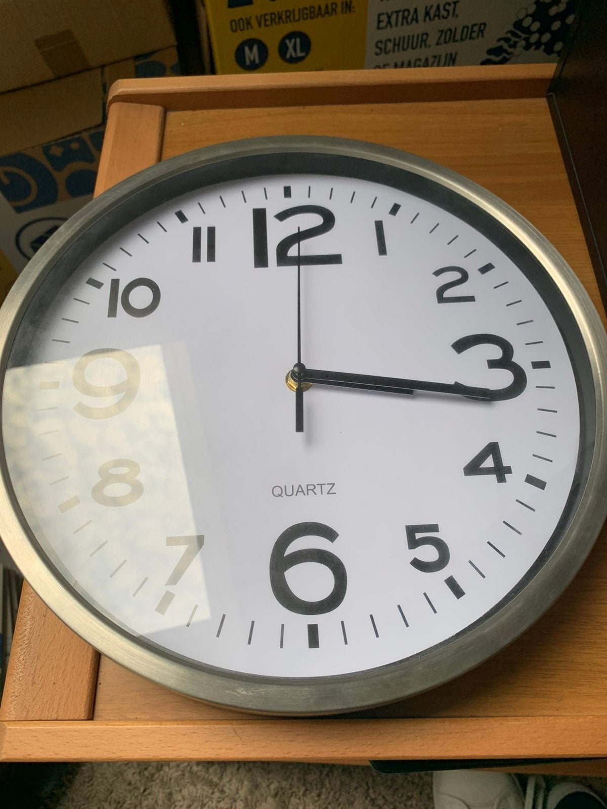 Quartz wandklok, Ophalen, Zo goed als nieuw, Werkt op batterijen, Wandklok