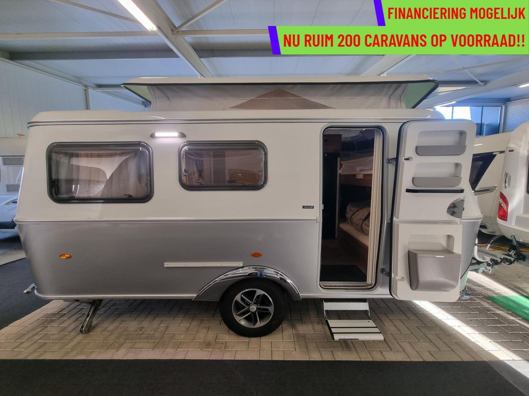 Eriba TOURING 560 STAPELBED + HEFDAK + VOORTENT + AUTARK, Bedrijf, 5 tot 6 meter, Eriba, Hordeur