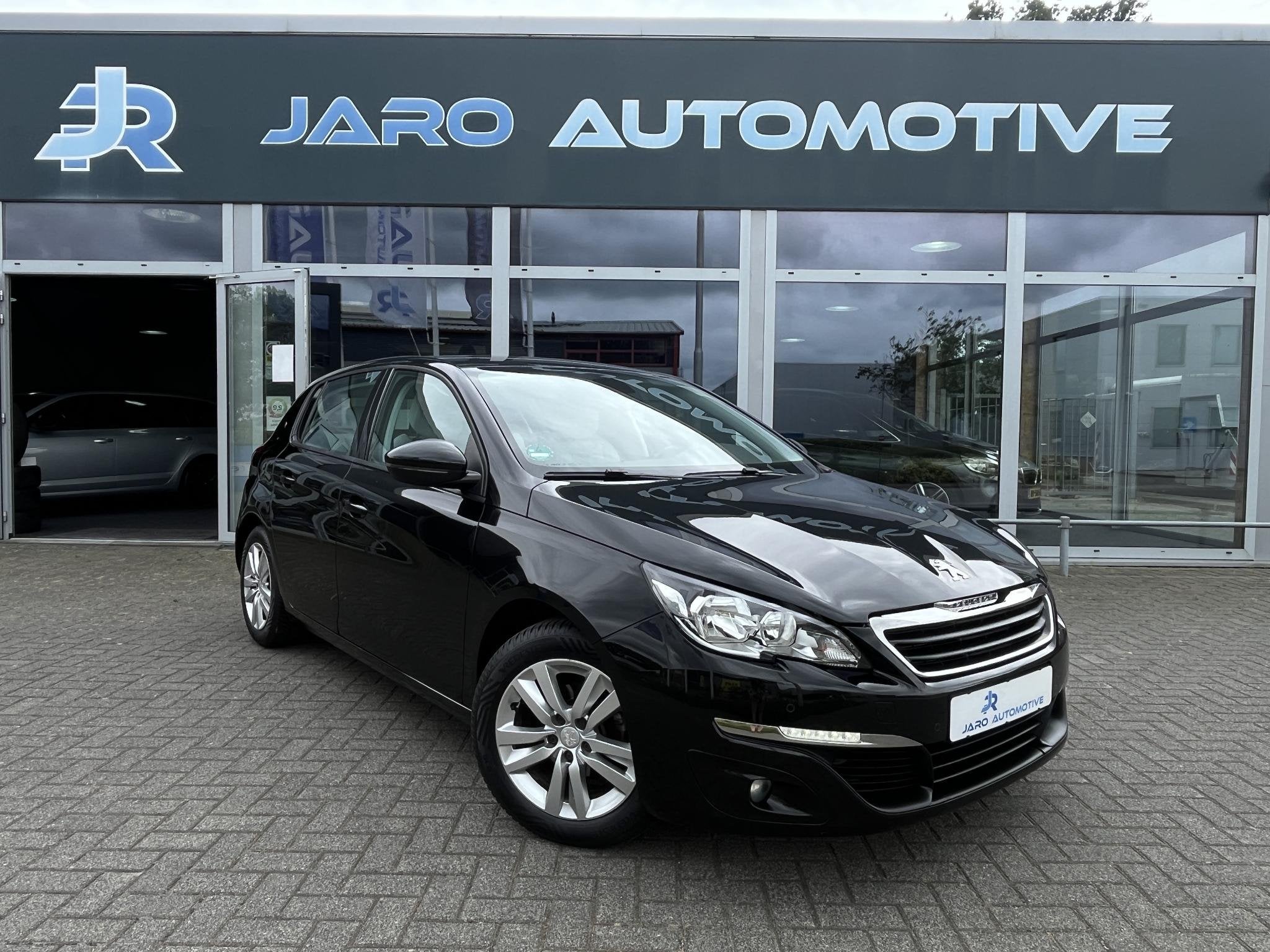 Peugeot 308 1.2 VTi Active | Navigatie | Parkeersensoren voo, Voorwielaandrijving, Euro 5, Stof, 750 kg