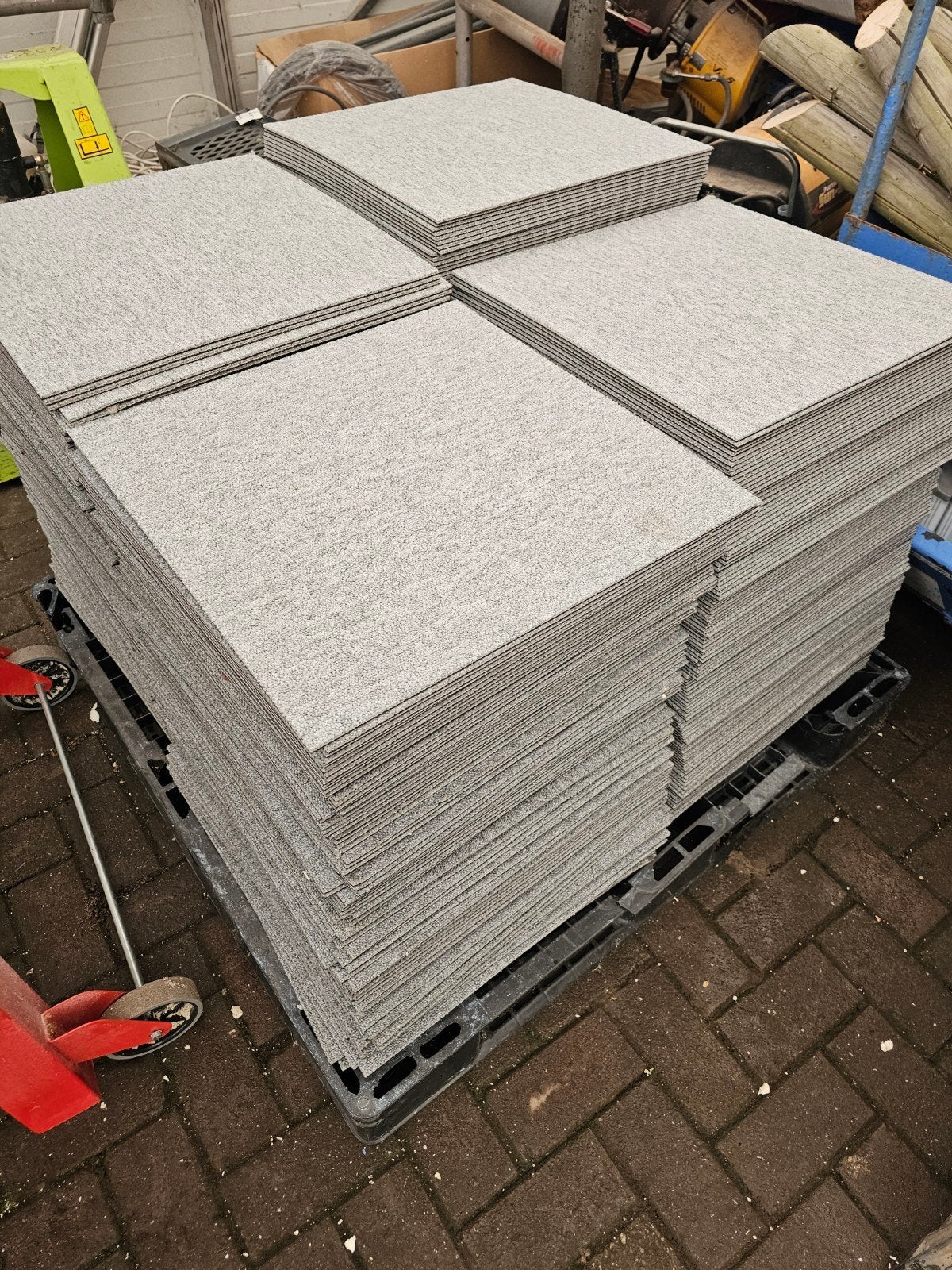 Tapijttegels 50x50 cm 125 stuks, Ophalen