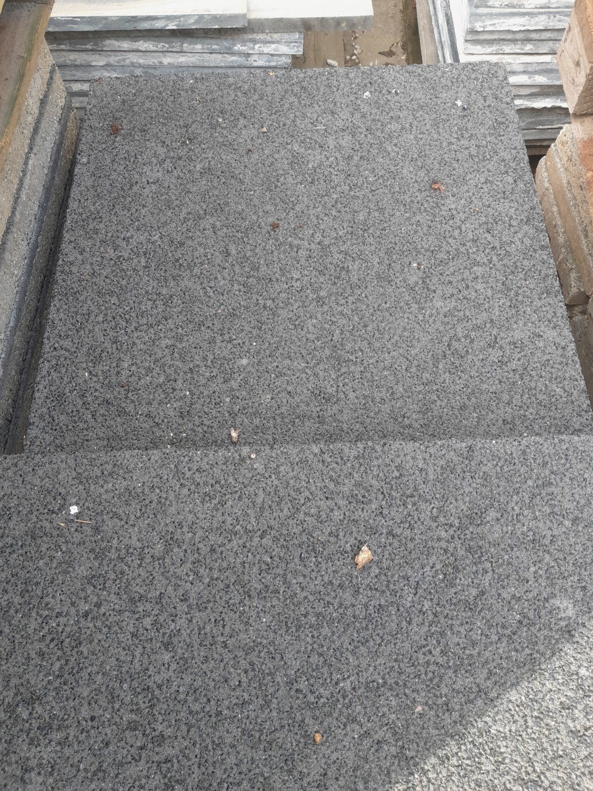 45 zwarte basalt tegels 60x60x5 cm, 60 cm of meer, Gebruikt, Hardsteen, 60 cm of meer