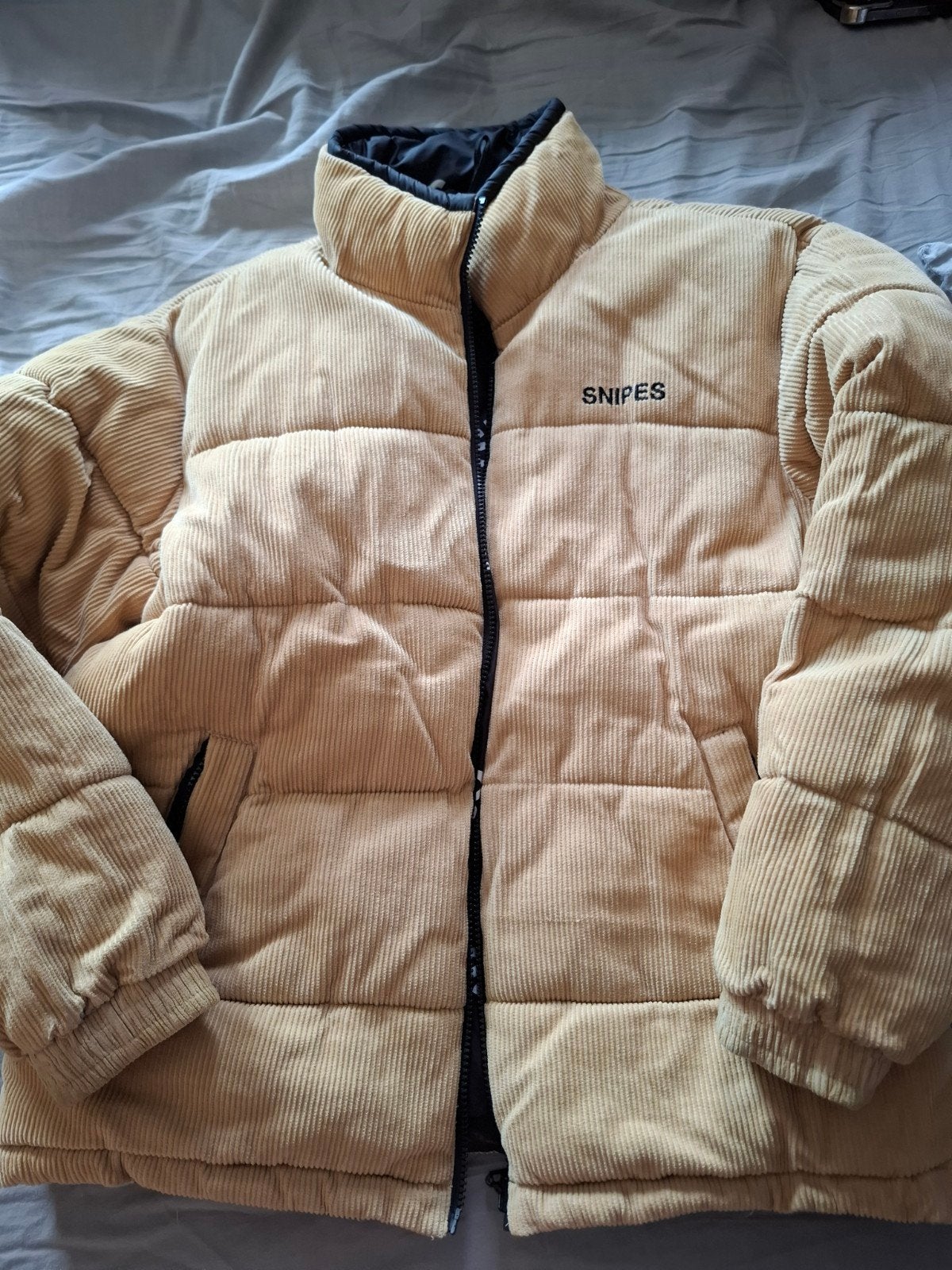 Snipes omkeerbare pufferjack - Beige/Zwart, Snipes, Maat 48/50 (M), Beige, Ophalen of Verzenden