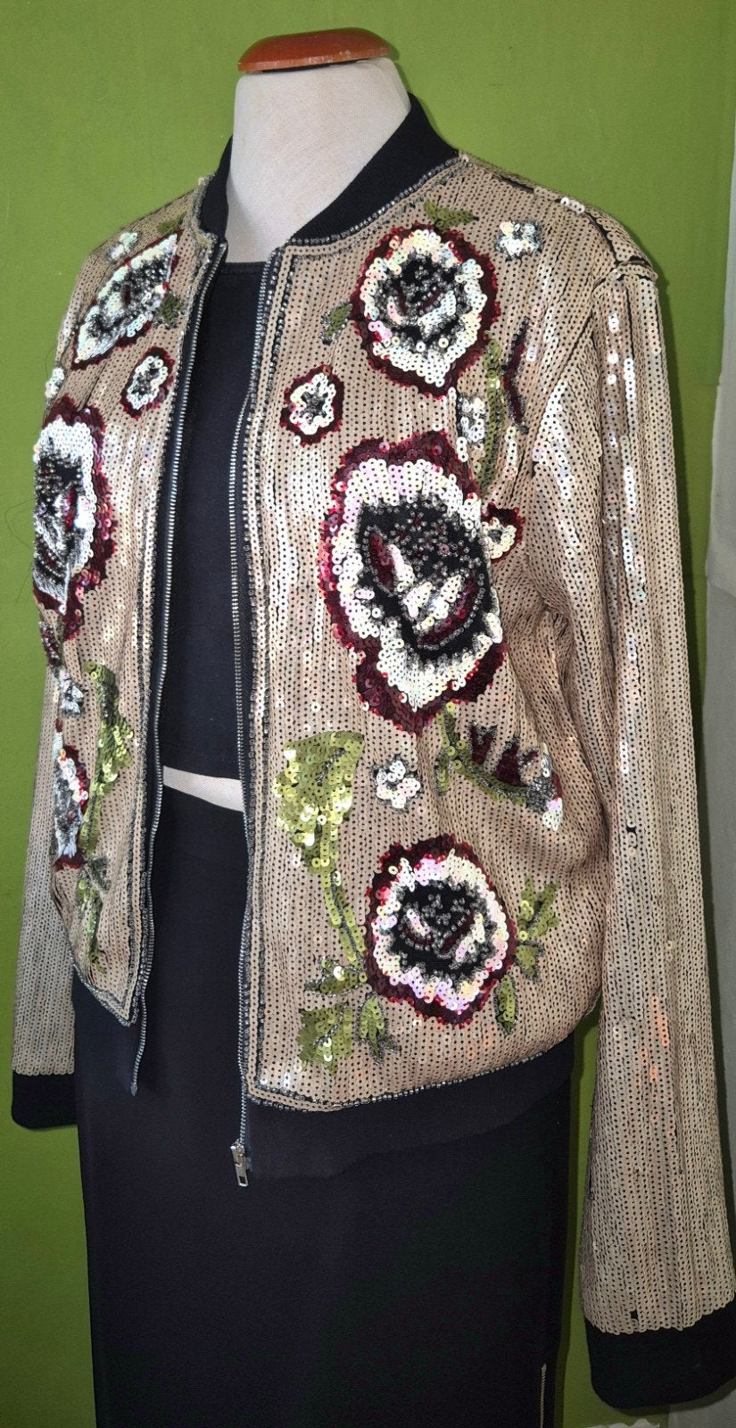 Gouden bomberjack met pailletten en bloemen, Kleding | Dames, Maat 38/40 (M), Rood, Ophalen of Verzenden, Zo goed als nieuw