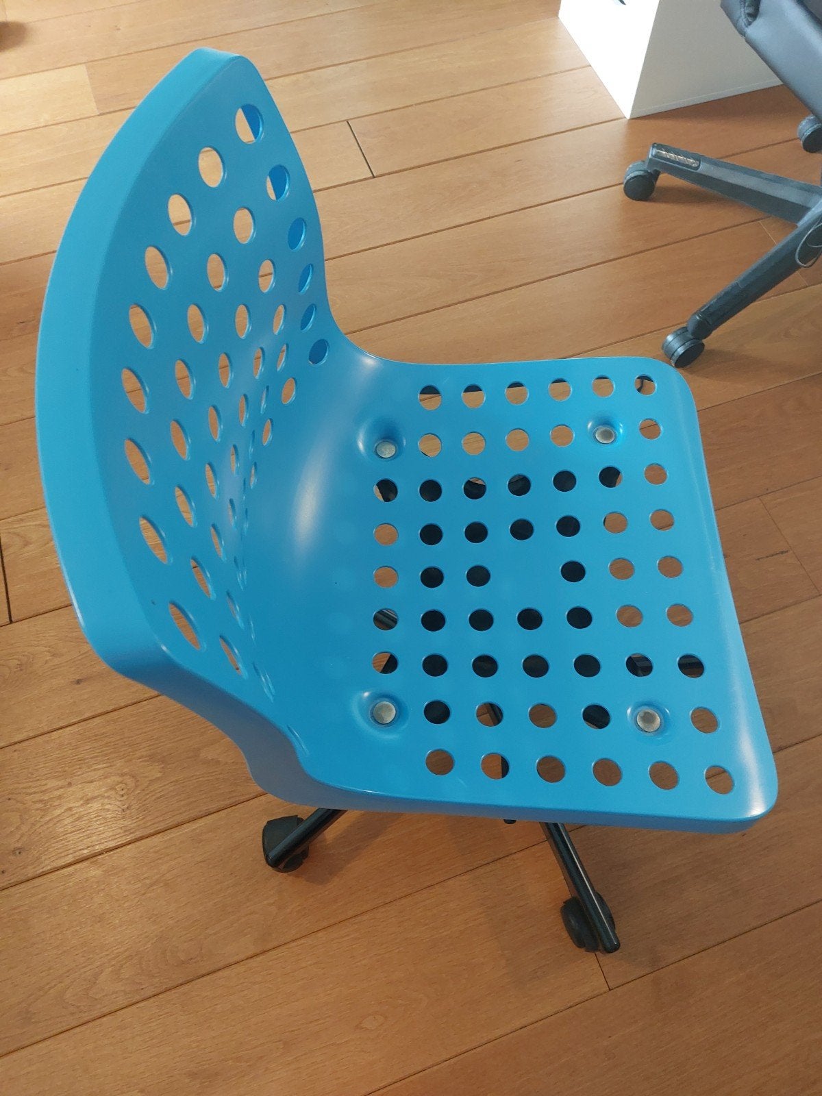 Leuke bureaustoel van ikea., Ophalen of Verzenden, Blauw