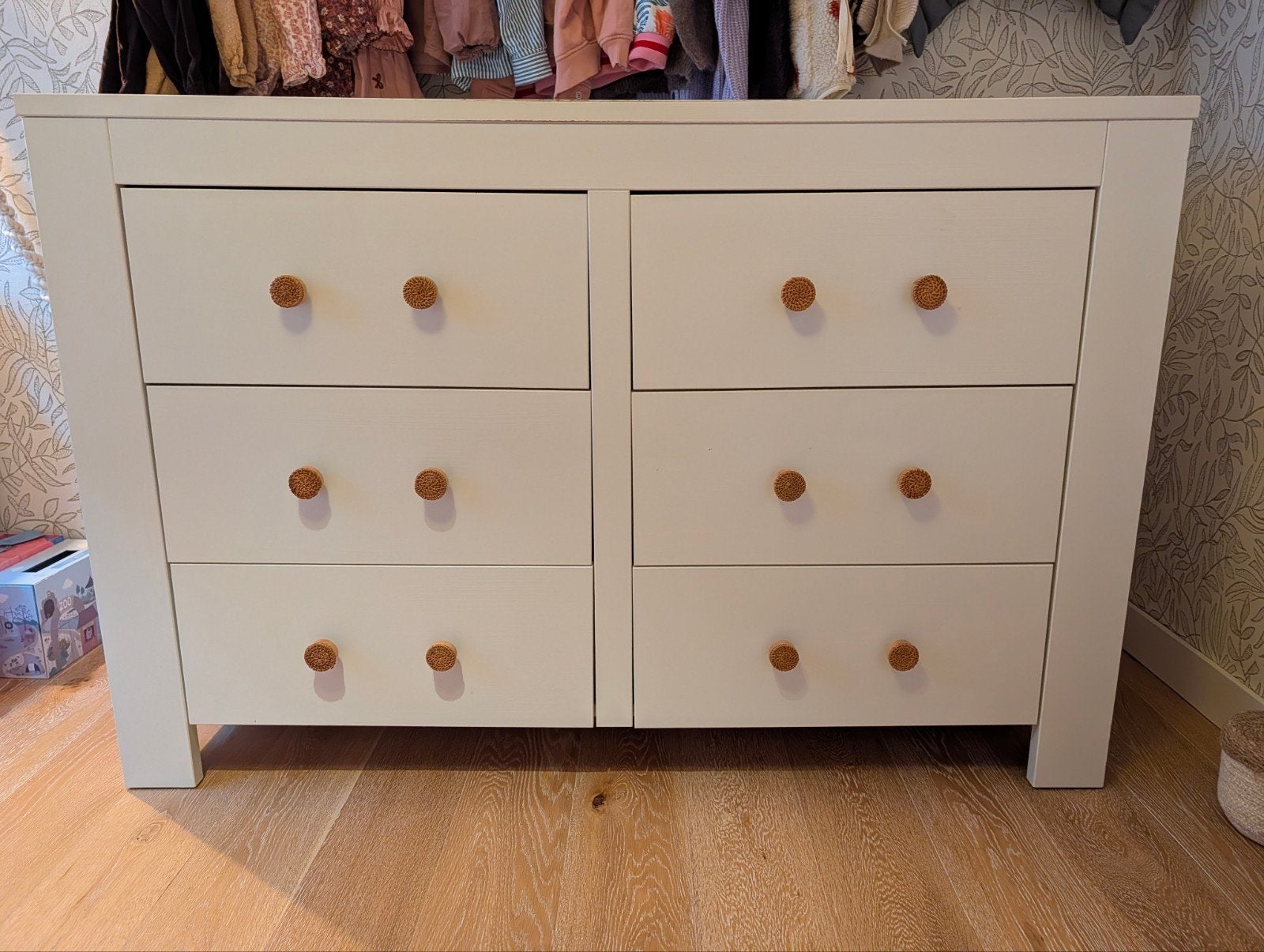 Grote witte commode met 6 lades, Huis en Inrichting, Ophalen, Gebruikt, 100 tot 150 cm, 5 laden of meer