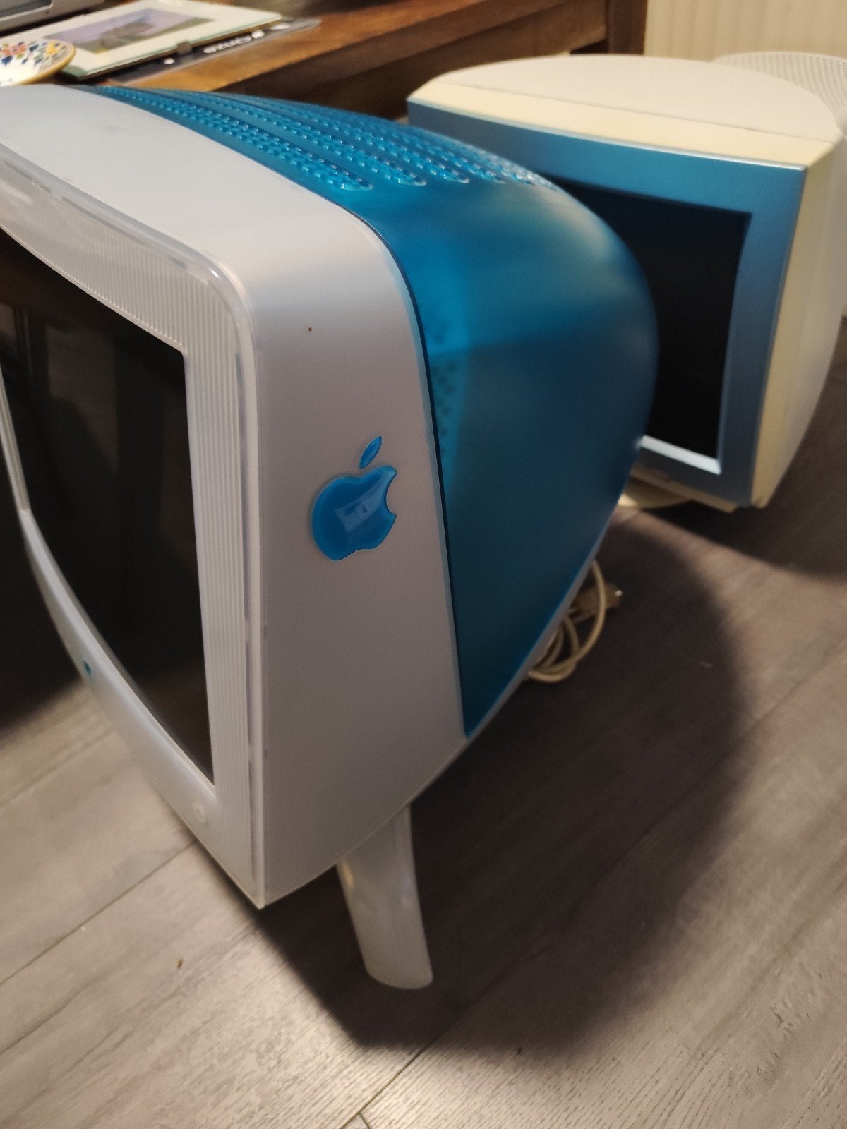 Apple Studio display 17" CRT Blue/White voor reparatie, Ophalen