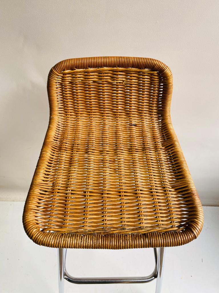 Rohe Noordwolde rotan barkruk , Dirk van Sliedrecht , 60s, Huis en Inrichting, Barkrukken, Rohe Noordwolde, Metaal, Gebruikt, Met voetsteun
