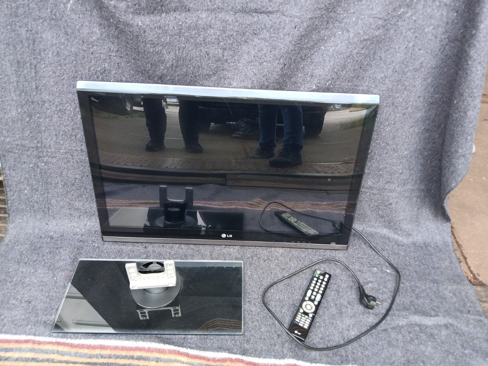 LG tv diameter 80 cm, Ophalen, Gebruikt, 50 Hz, LG