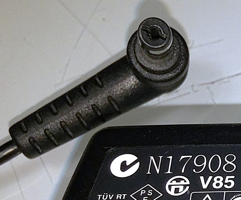 Acer 19V 2.1A 40W Travel AC Adapter Lader Oplader 1.7x5.5mm, Ophalen of Verzenden, Zo goed als nieuw, Acer