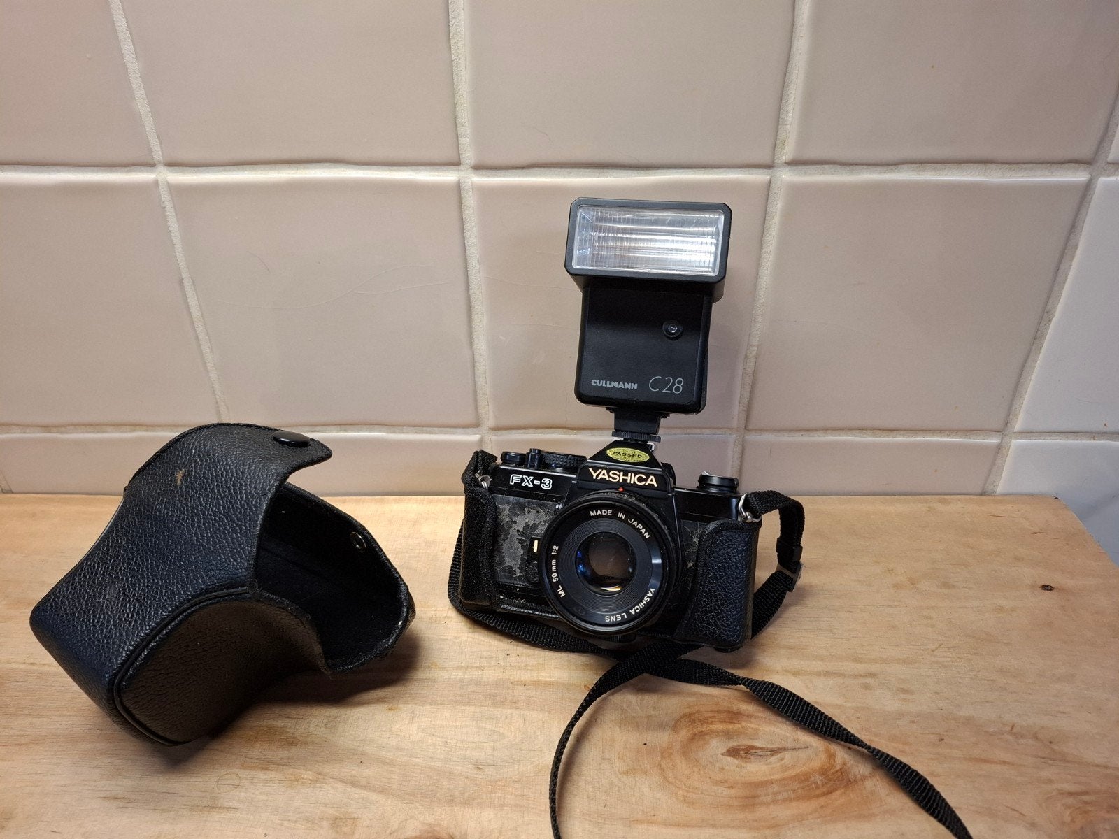 Yashica FX-3 Fotocamera inclusief Flitser, Ophalen of Verzenden, Spiegelreflex, Overige Merken