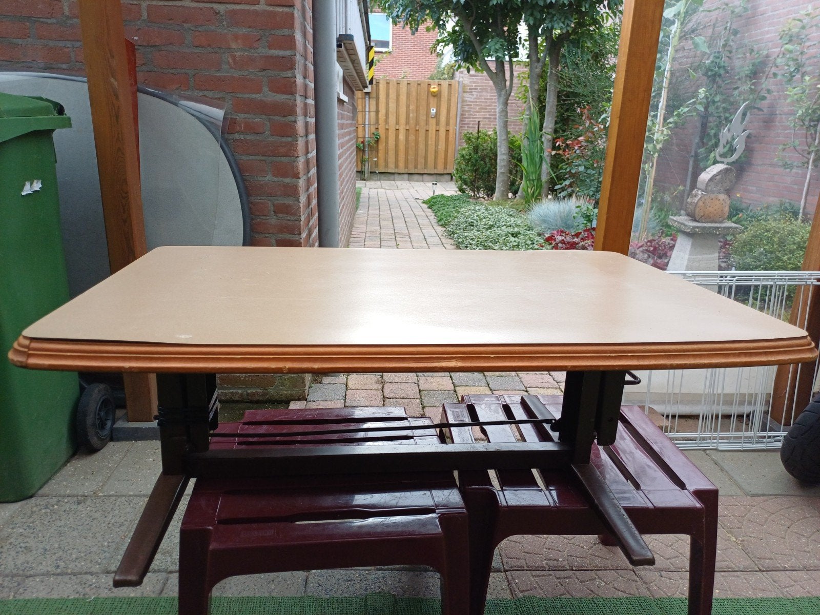 Inklapbare caravan tafel., Ophalen