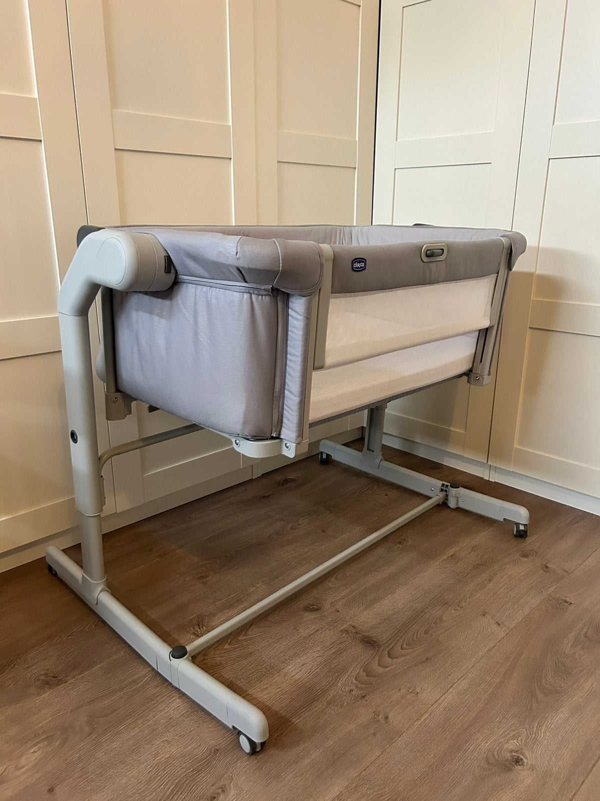 Chicco next2me magic evo co sleeper, Ophalen, Zo goed als nieuw, Wieg