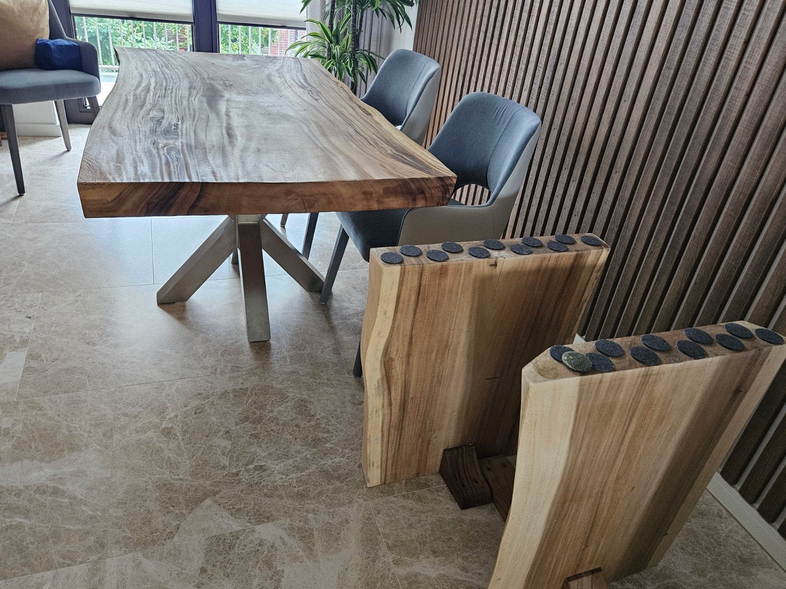 Massief houten eettafel poten., 50 tot 100 cm, Tot twee personen, 50 tot 100 cm, Zo goed als nieuw