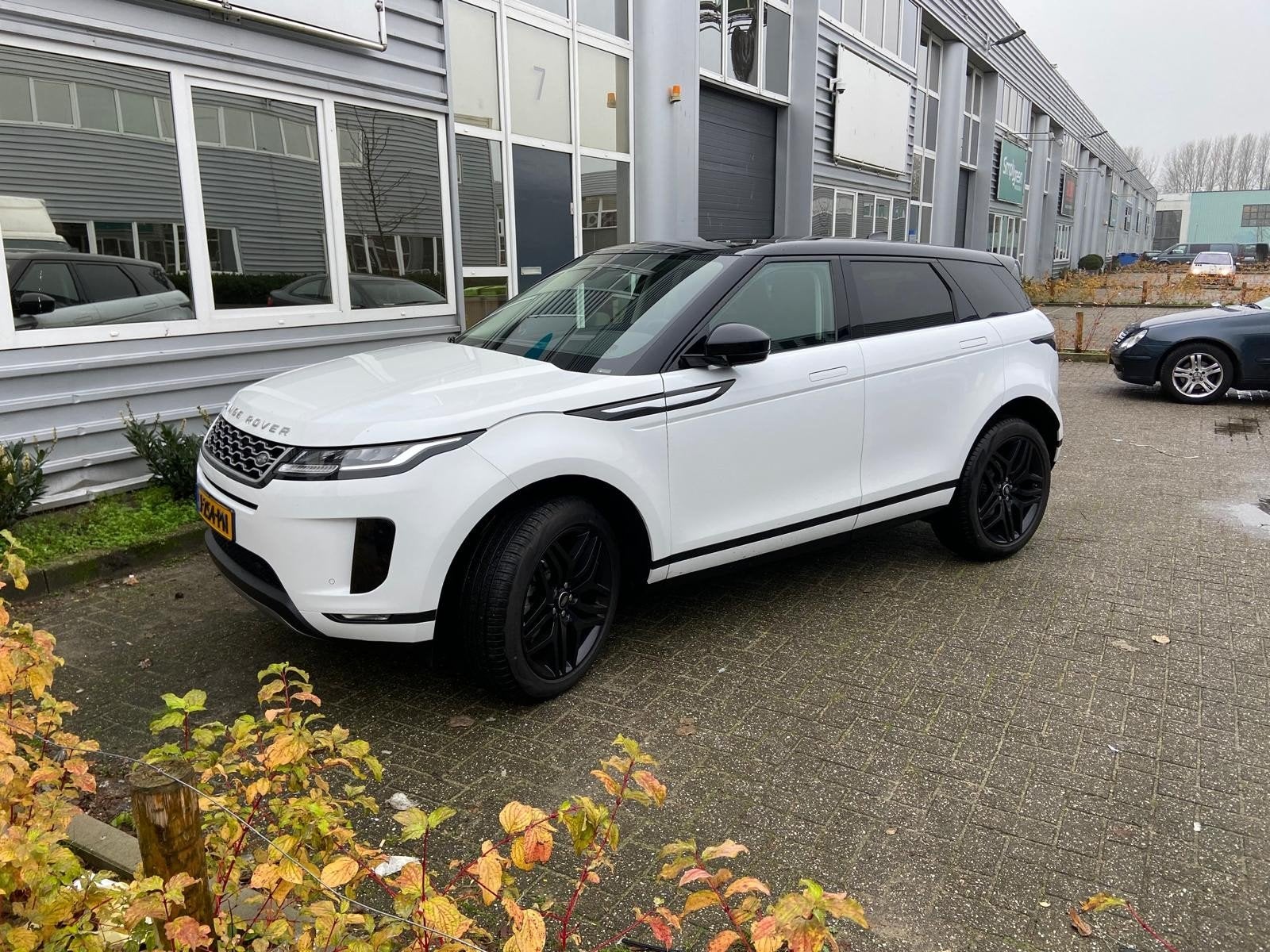 Land Rover Range Rover Evoque D150 150pk FWD 2020 Wit, Auto's, Voorwielaandrijving, 1741 kg, 4 cilinders, Wit
