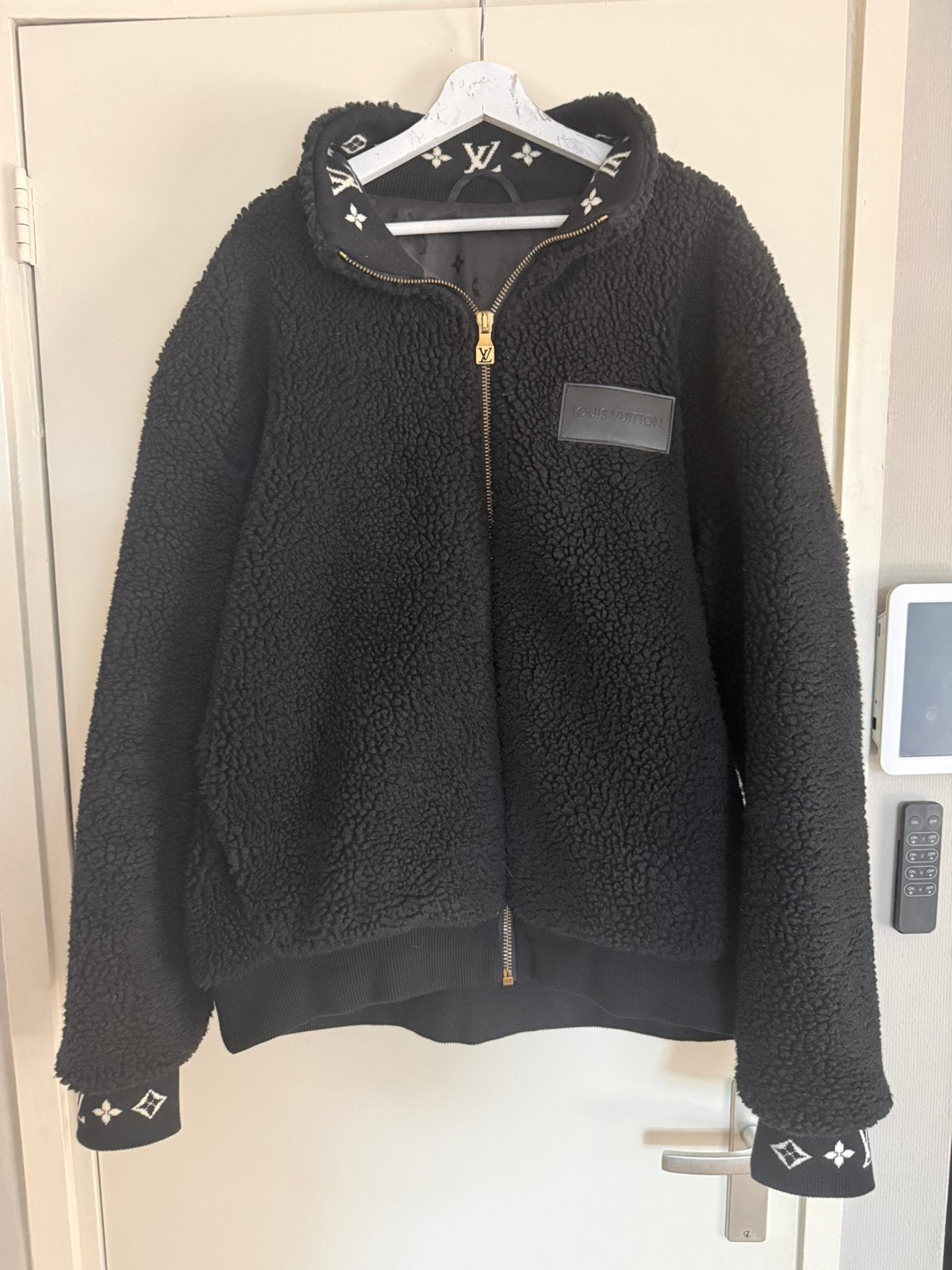 Louis vuitton jas, Ophalen of Verzenden, Zo goed als nieuw, Maat 56/58 (XL), Zwart
