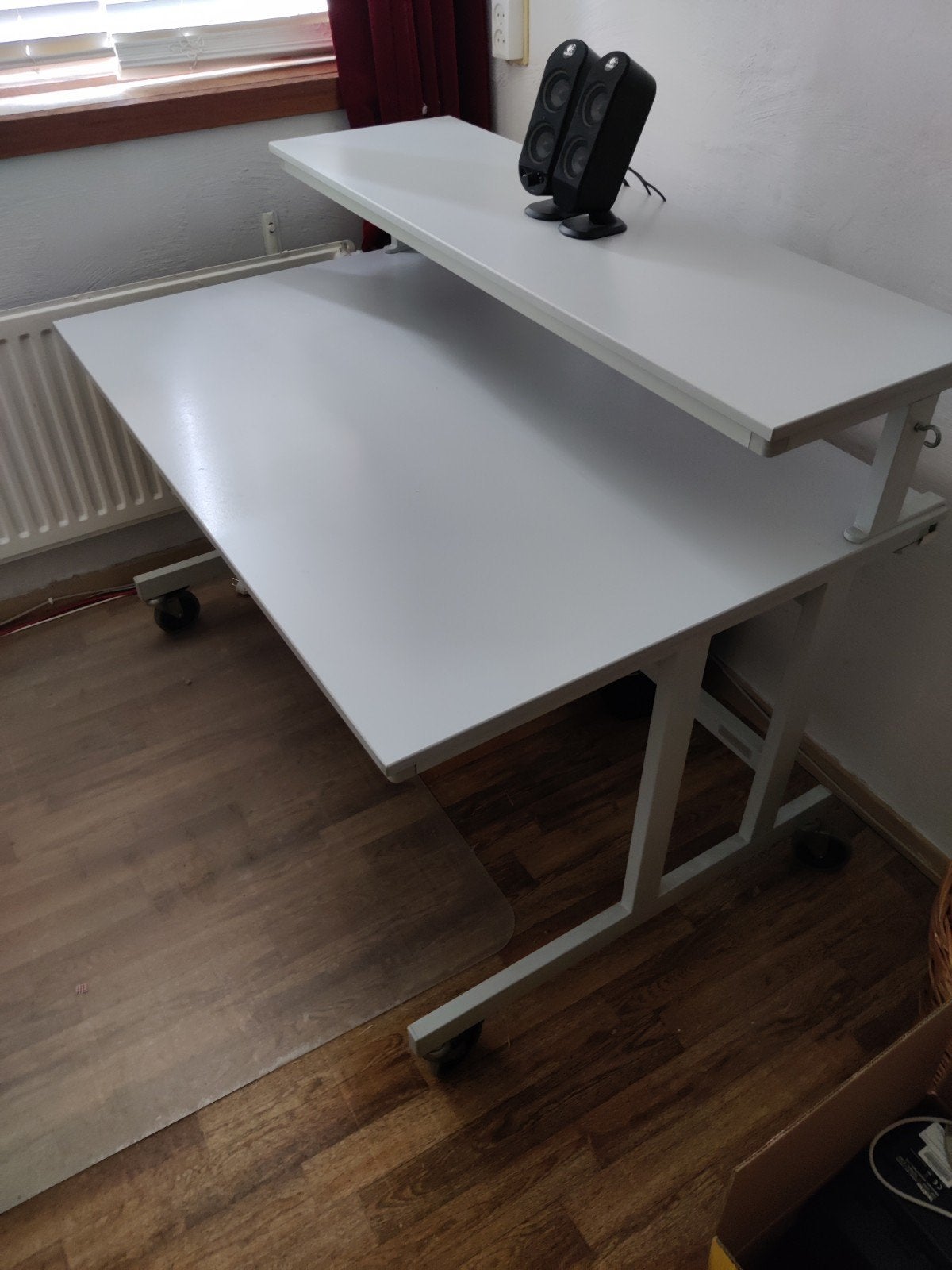 Grijs bureau met opzetstuk, Huis en Inrichting, Bureaus, Ophalen, Gebruikt, Opzetstuk, Grijs