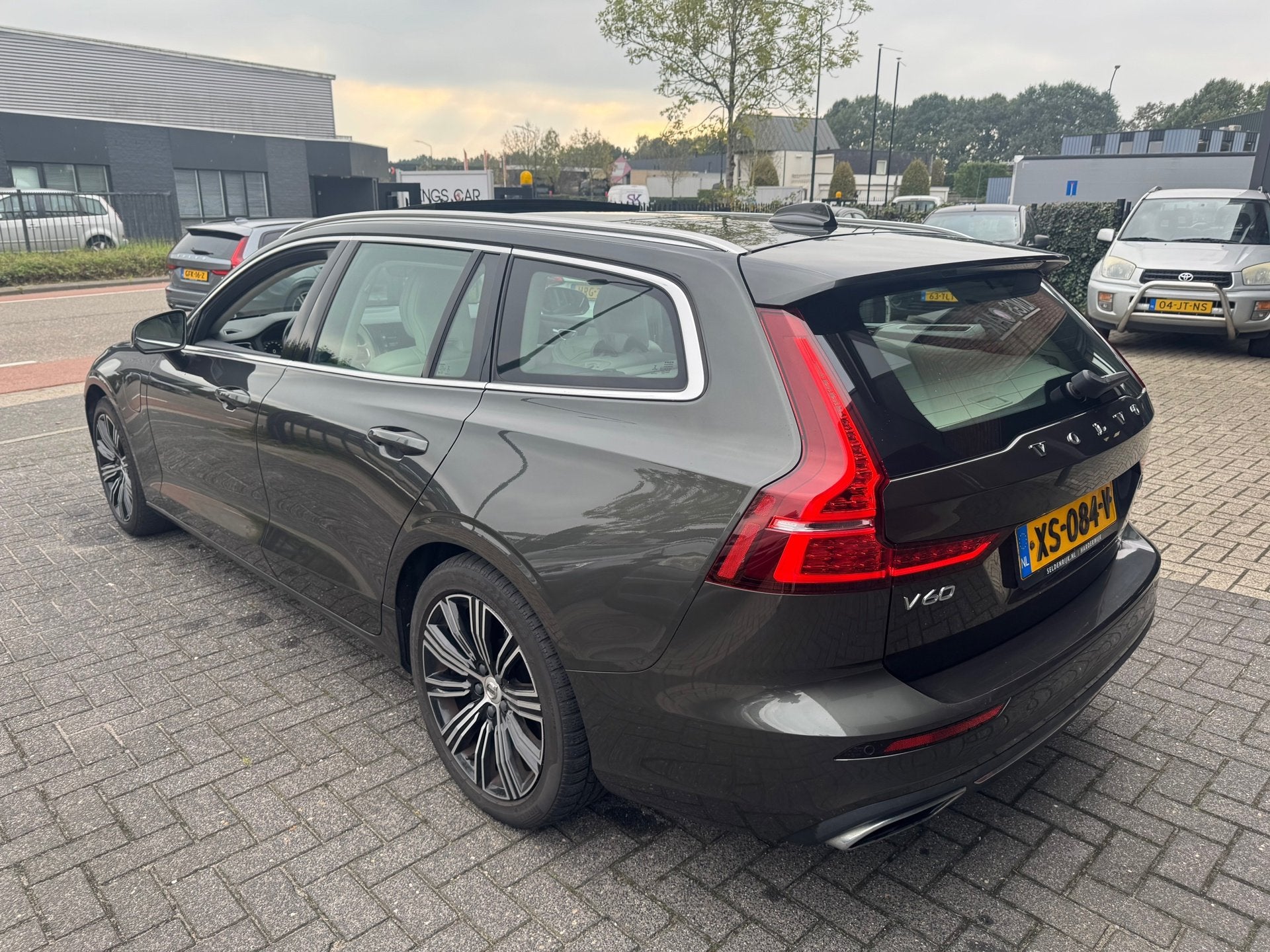 Volvo V60 2.0 T8 AWD Inscription PANO MEMORY CRUISE NIEUWE A, Auto's, Automaat, Gebruikt, Euro 6, 4 cilinders