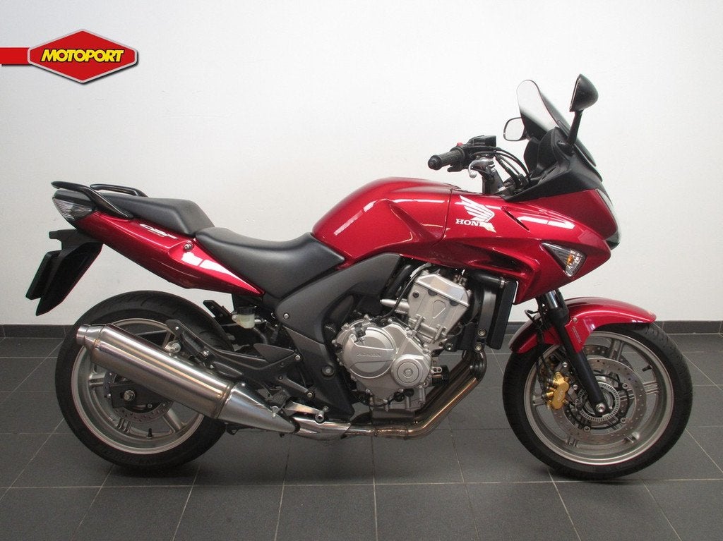 Honda CBF 600 S ABS (bj 2008), Doornveld 180-184
B-1731  ZELLIK, BE, Honda Motor Europe Ltd, Belgian Branche, Bedrijf, Sport