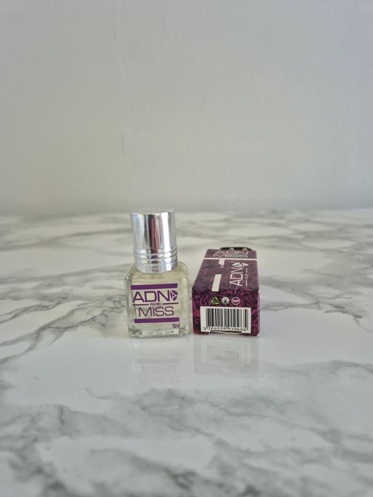 Miss parfumolie, Ophalen of Verzenden, Handen en Nagels