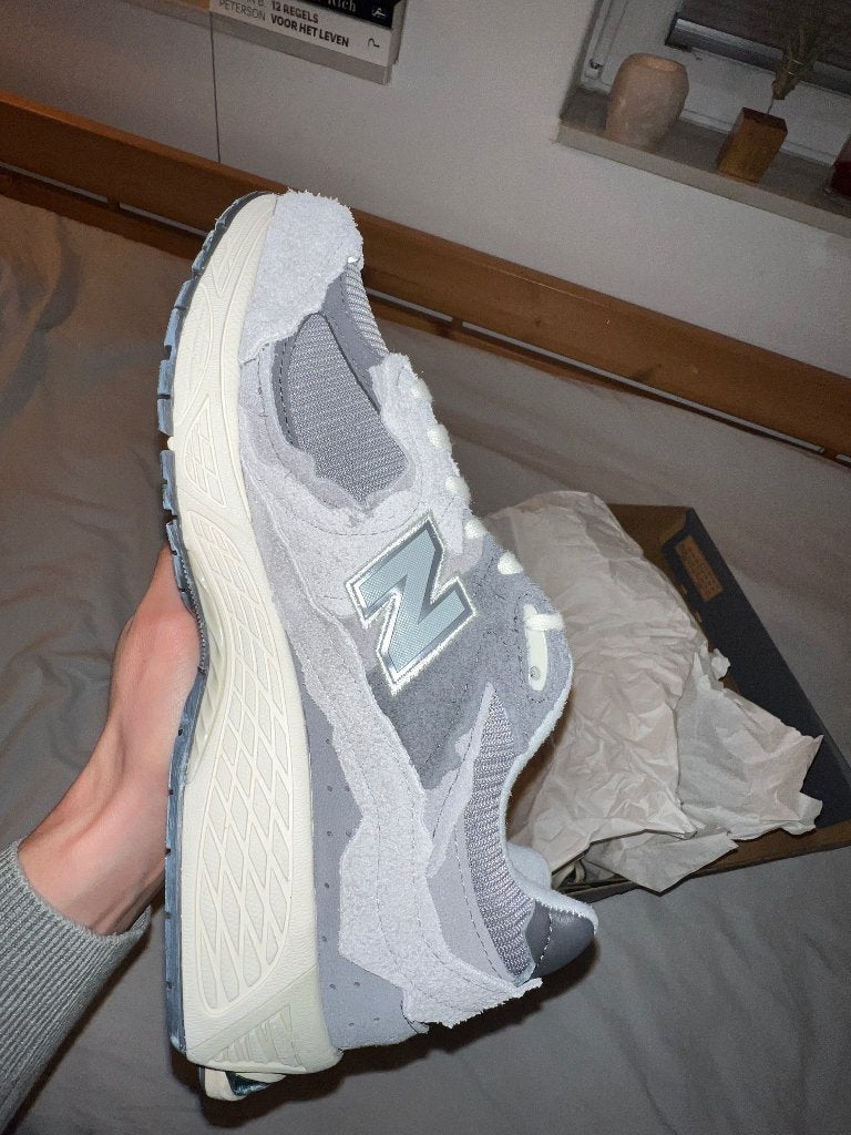 New Balance 2002R Protection Pack Rain Cloud (US 9,5. EU 43), Kleding | Heren, New Balance, Overige kleuren, Nieuw, Ophalen of Verzenden