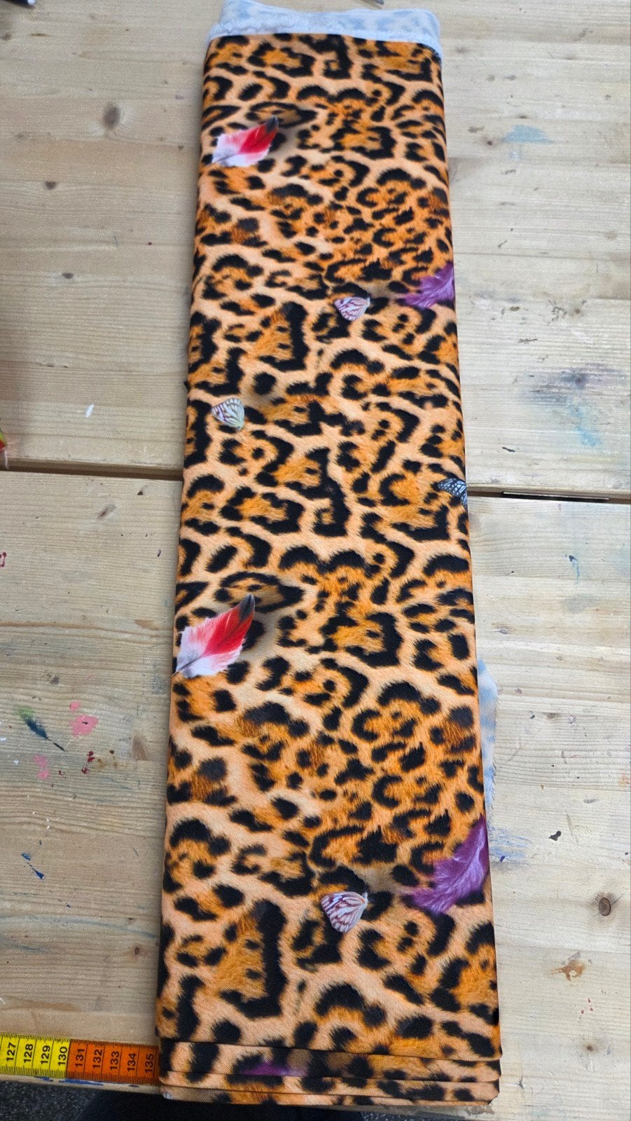 Carnaval stof met luipaardprint en veren, Overige materialen, Nieuw, Oranje, Ophalen of Verzenden